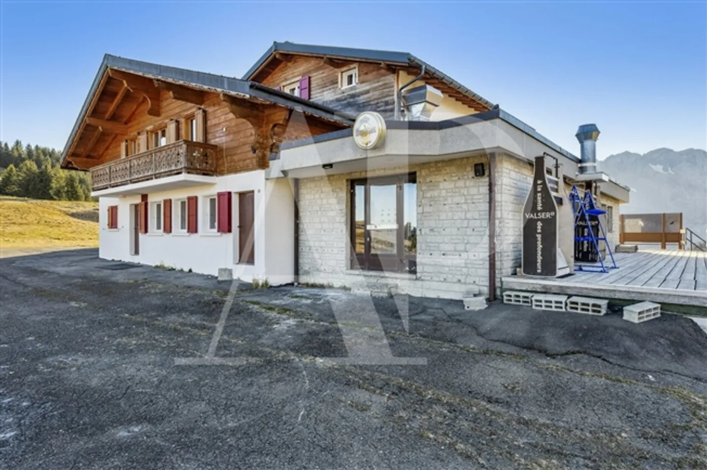 Restaurant with Ski-in-out Rooms in Champéry Planachaux - Photo 12 of 13