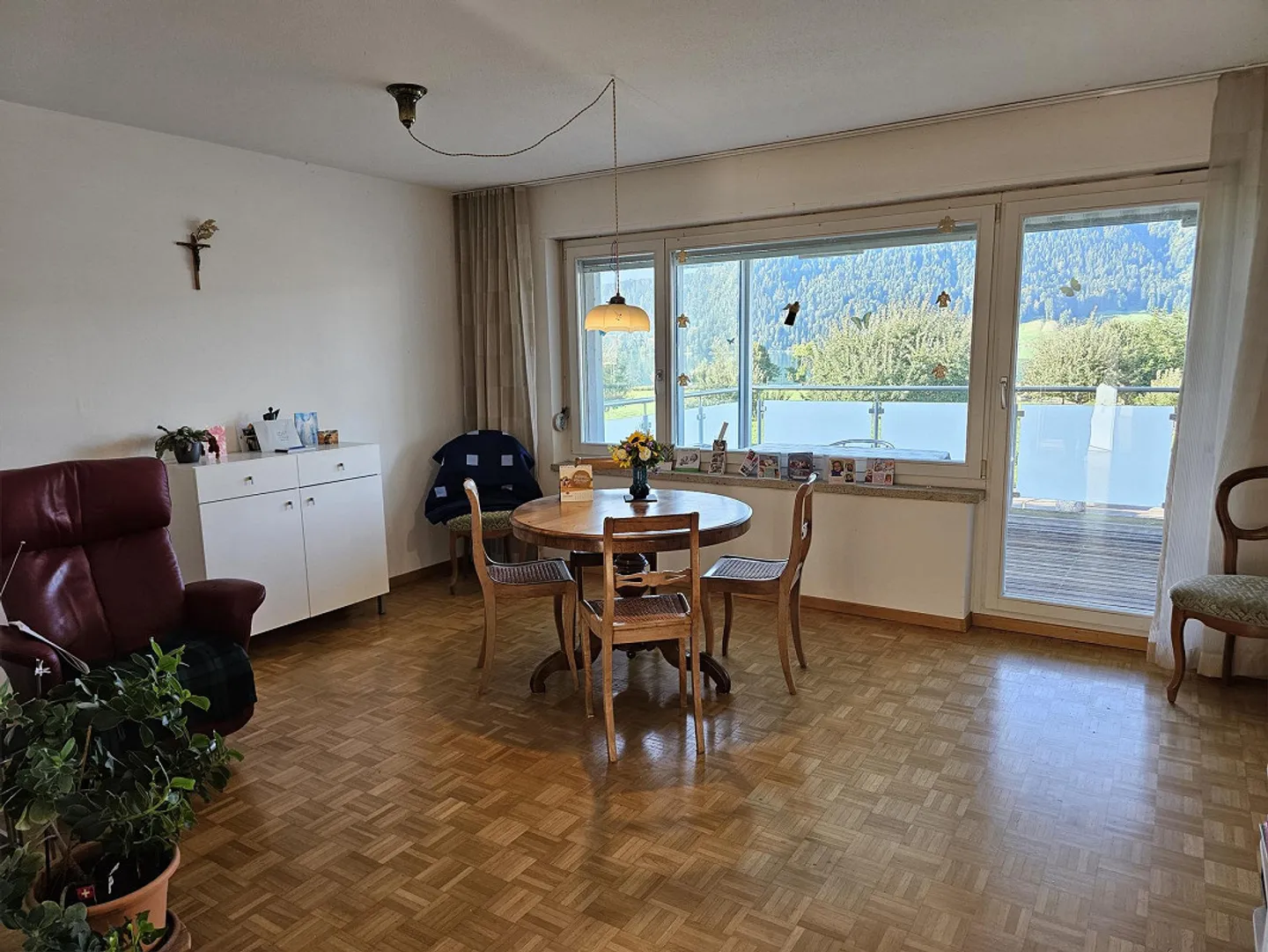Charmante Wohnung mit Seeblick - Foto 2 von 8