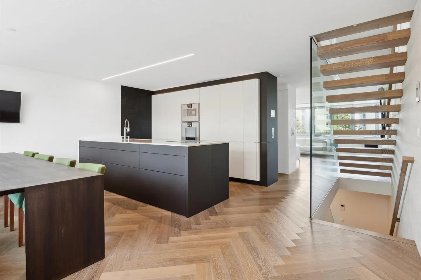 CASABLANCA | Baar - Foto 1 von 12