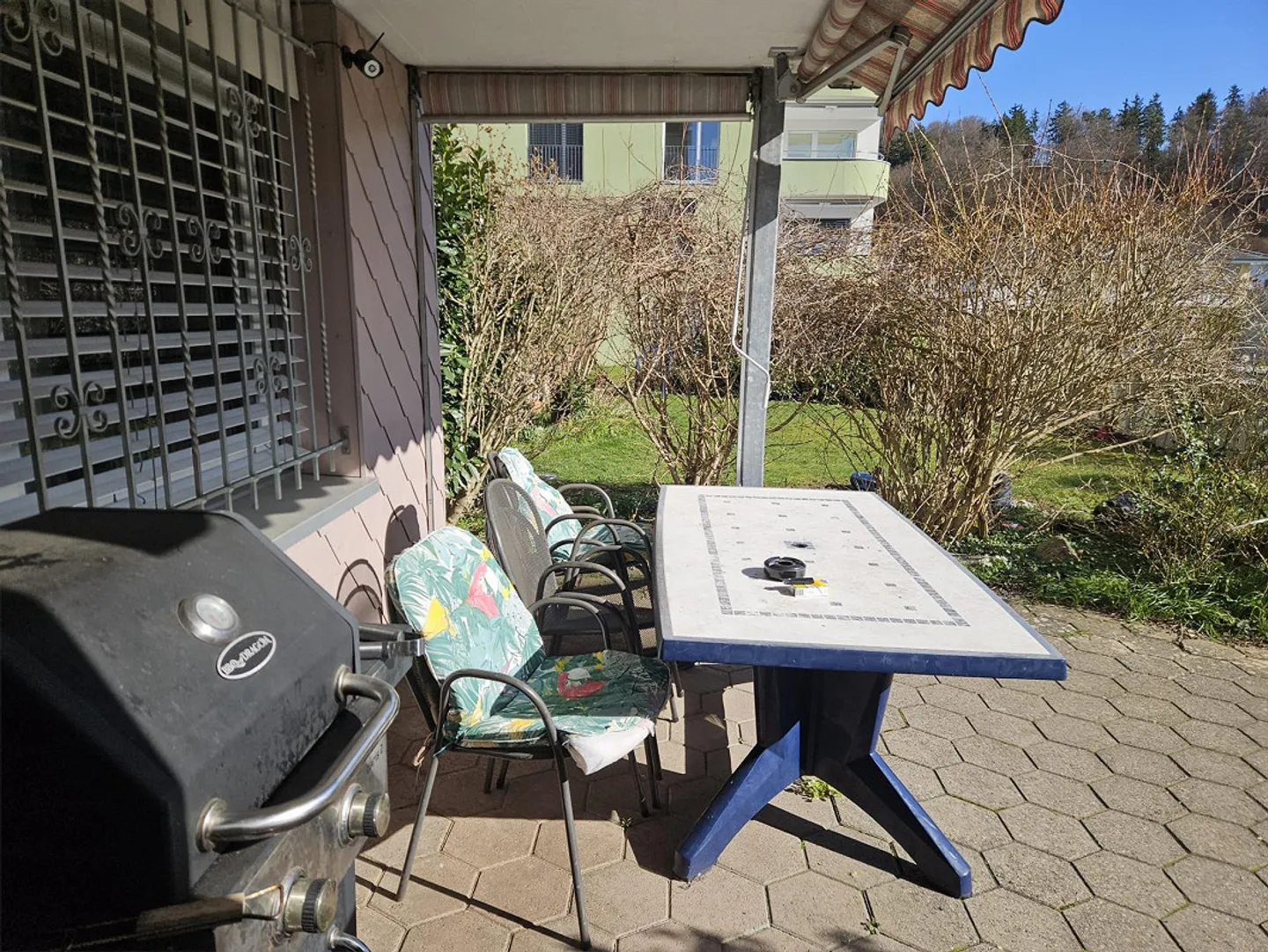 Cozy Garden Apartment for Sale - Photo 4 of 10