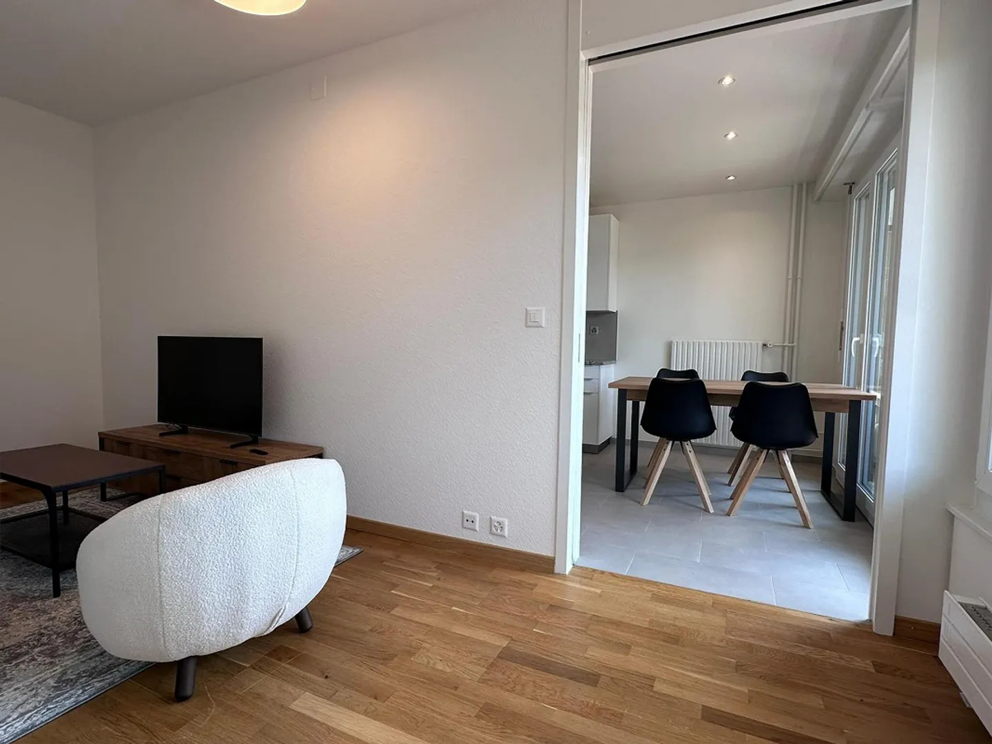 Coliving Spazioso tra Città e Natura a Thônex - Foto 5 di 17