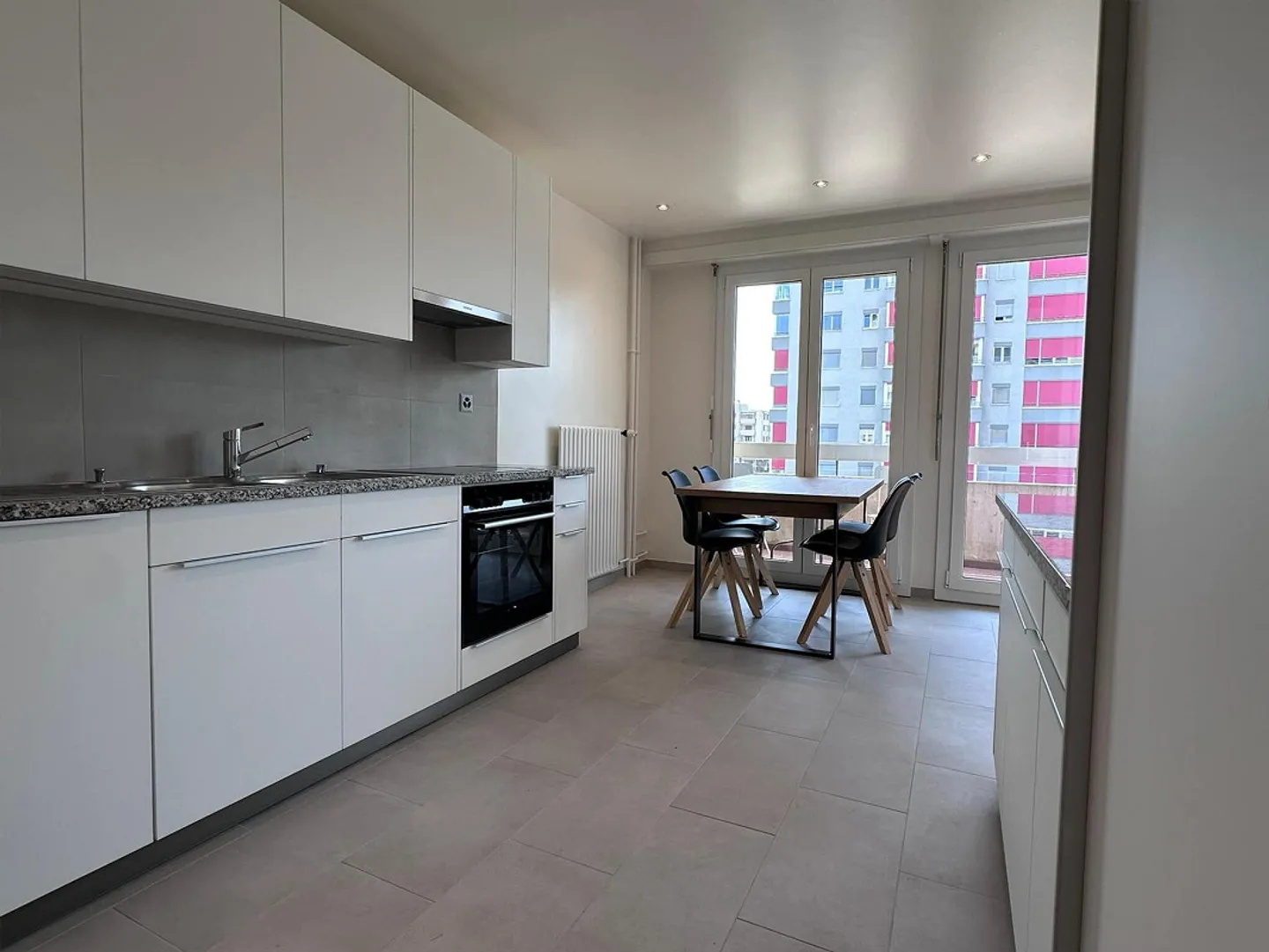 Coliving Spazioso tra Città e Natura a Thônex - Foto 8 di 17