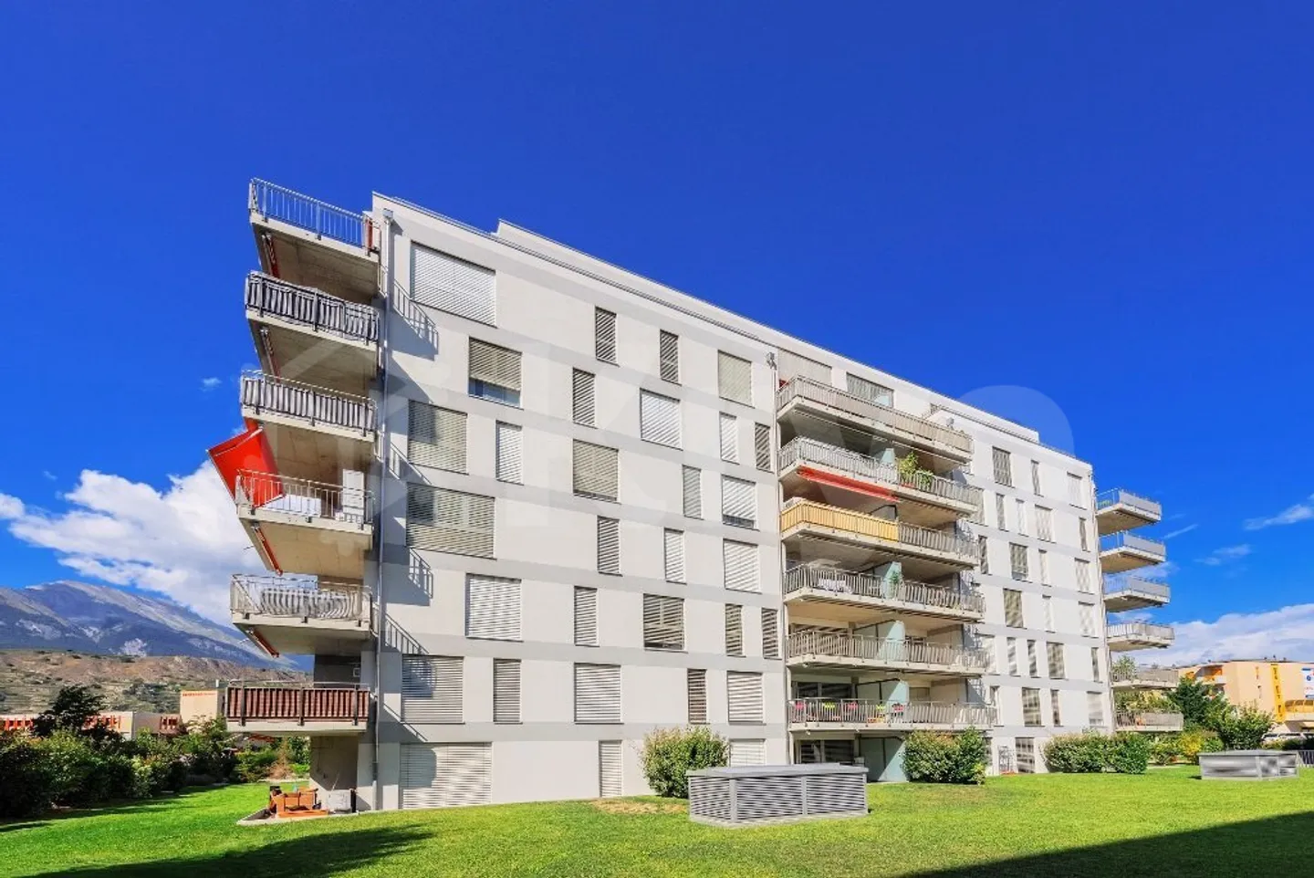 Beautiful 3.5-room apartment with balcony - Photo 1 of 7