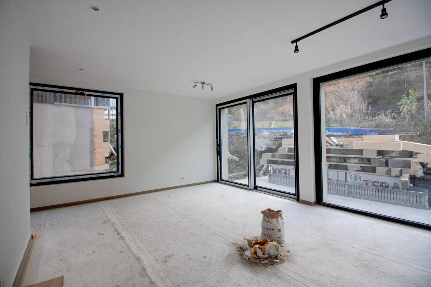 3.5 Room Apartment - Photo 4 of 4