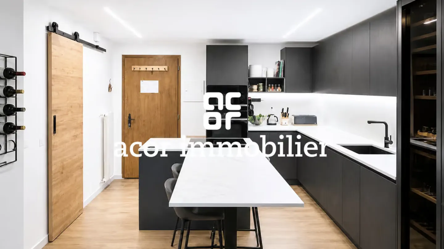 Superb 2-room apartment fully renovated in 2025 - Photo 3 of 3