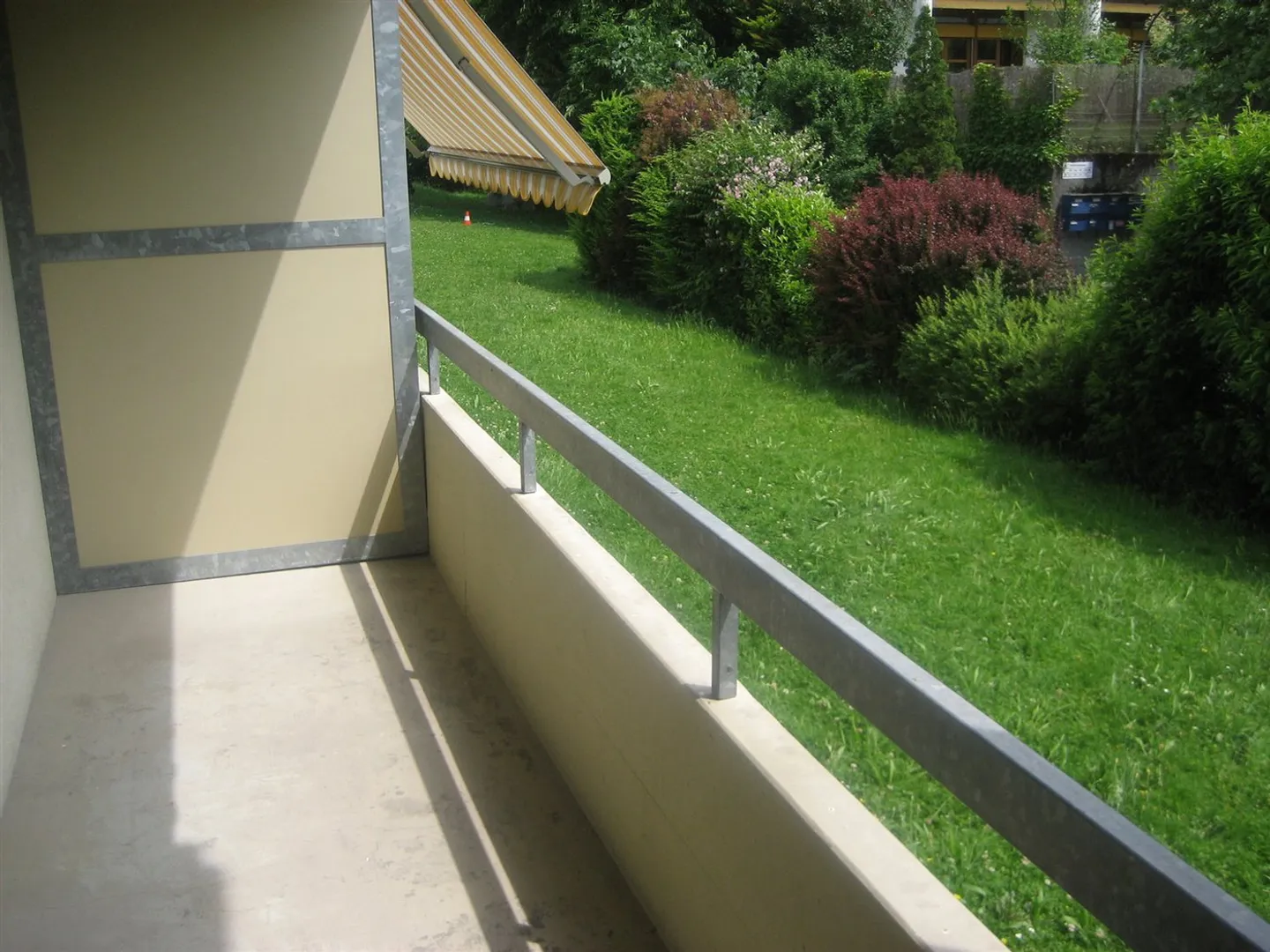 Cozy 4-Room Apartment in Green Area - Photo 6 of 7