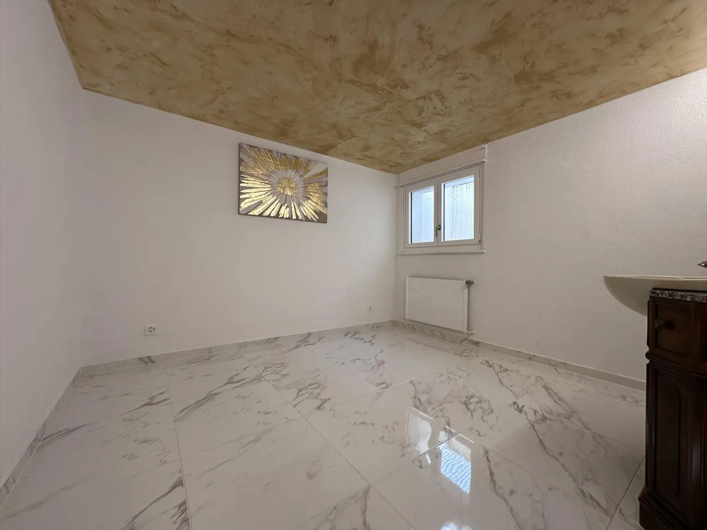 Einfamilienhaus mit Möglichkeit zur selbständigen Tätigkeit und großer Terrasse - Foto 12 von 13