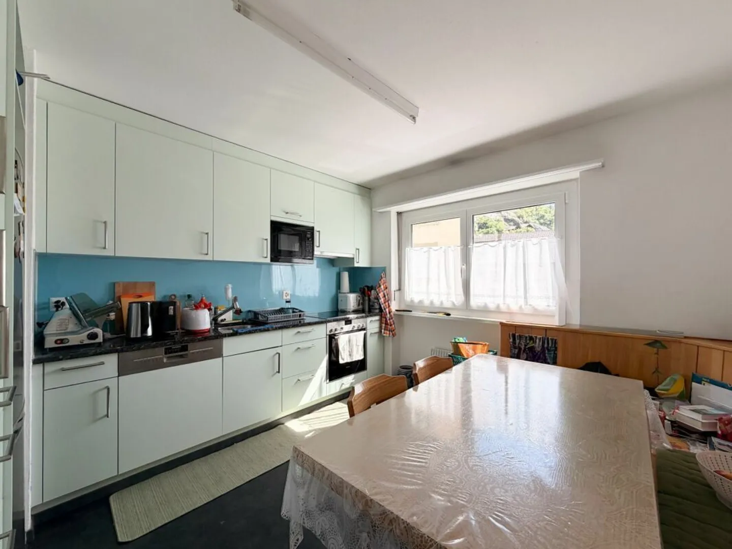 Fully renovated 4.5-room apartment in Gampel - Photo 8 of 18
