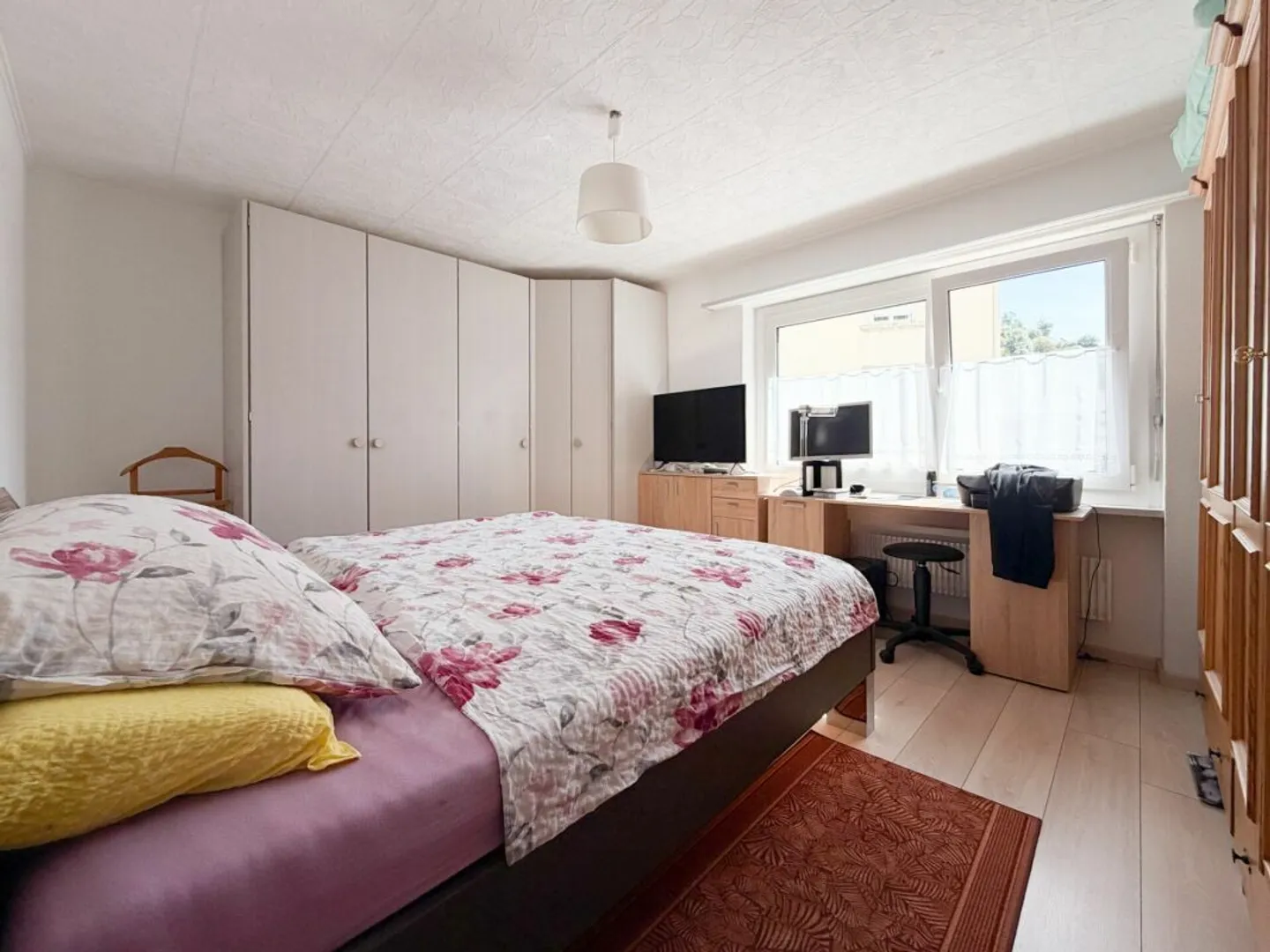 Fully renovated 4.5-room apartment in Gampel - Photo 17 of 18
