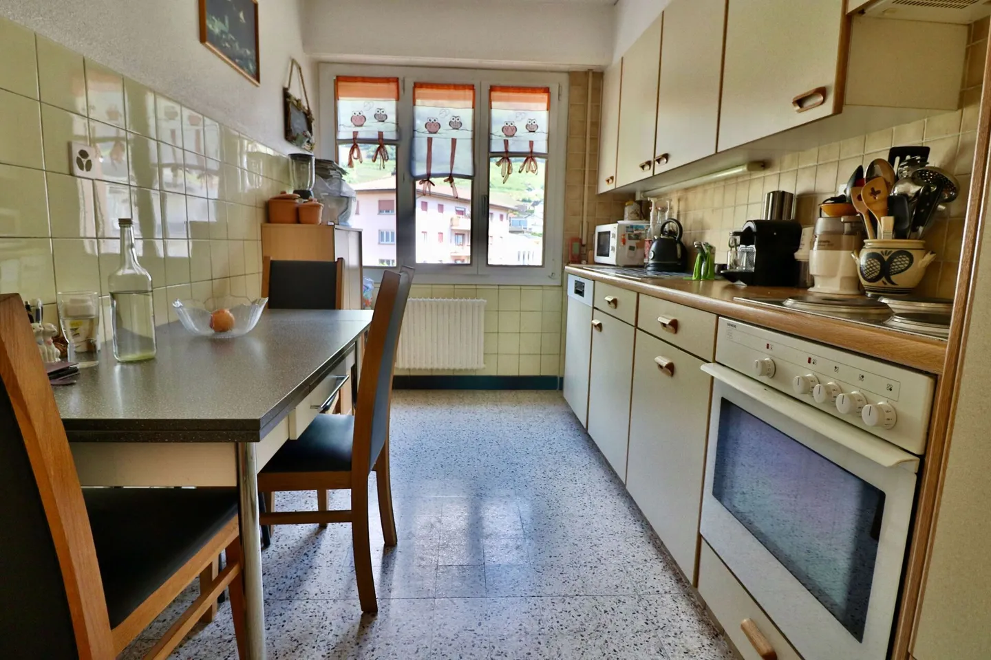 Bellissimo appartamento di 2,5 stanze ristrutturato con rendimento immediato - Foto 4 di 13