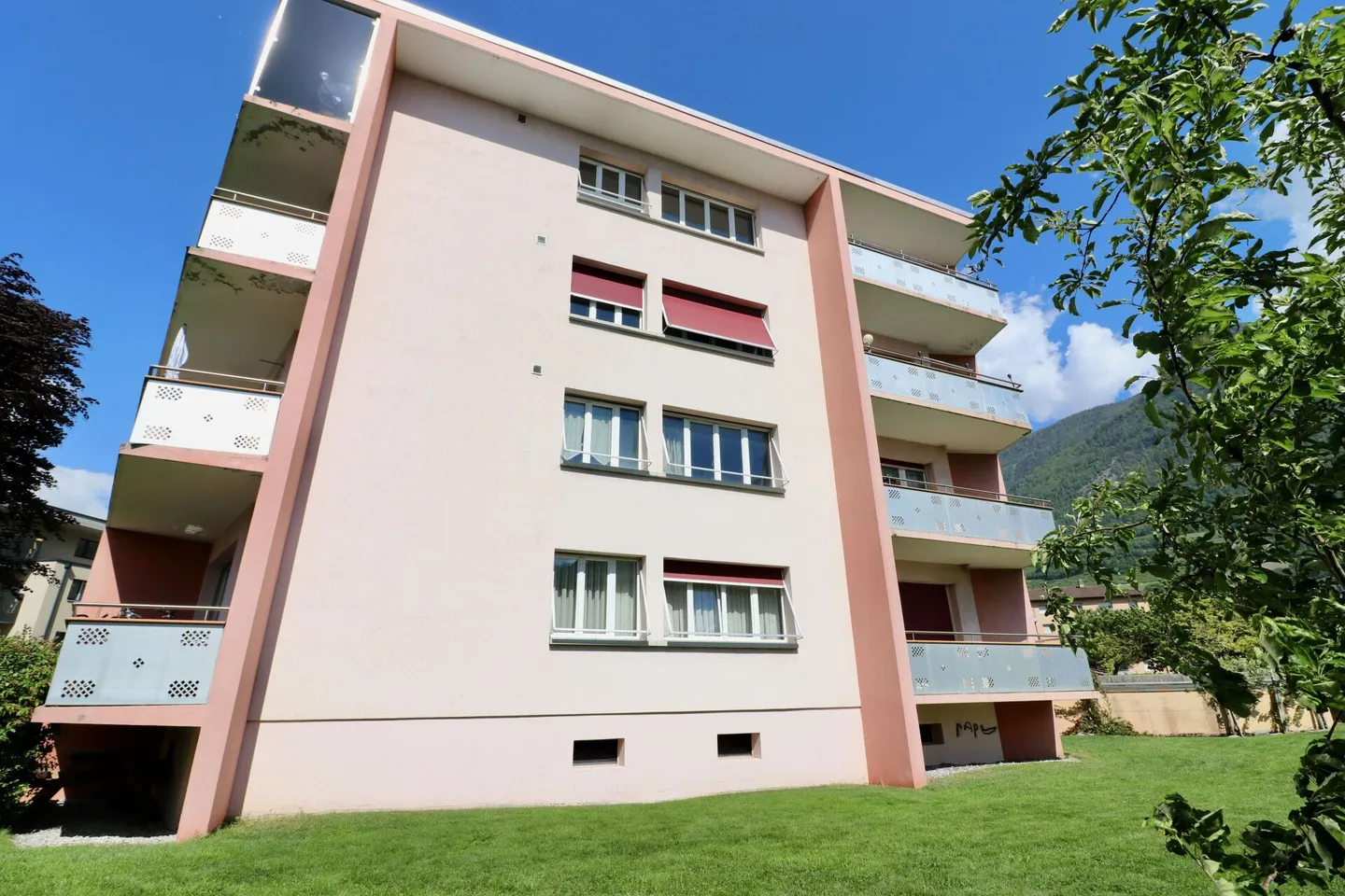 Bellissimo appartamento di 2,5 stanze ristrutturato con rendimento immediato - Foto 10 di 13