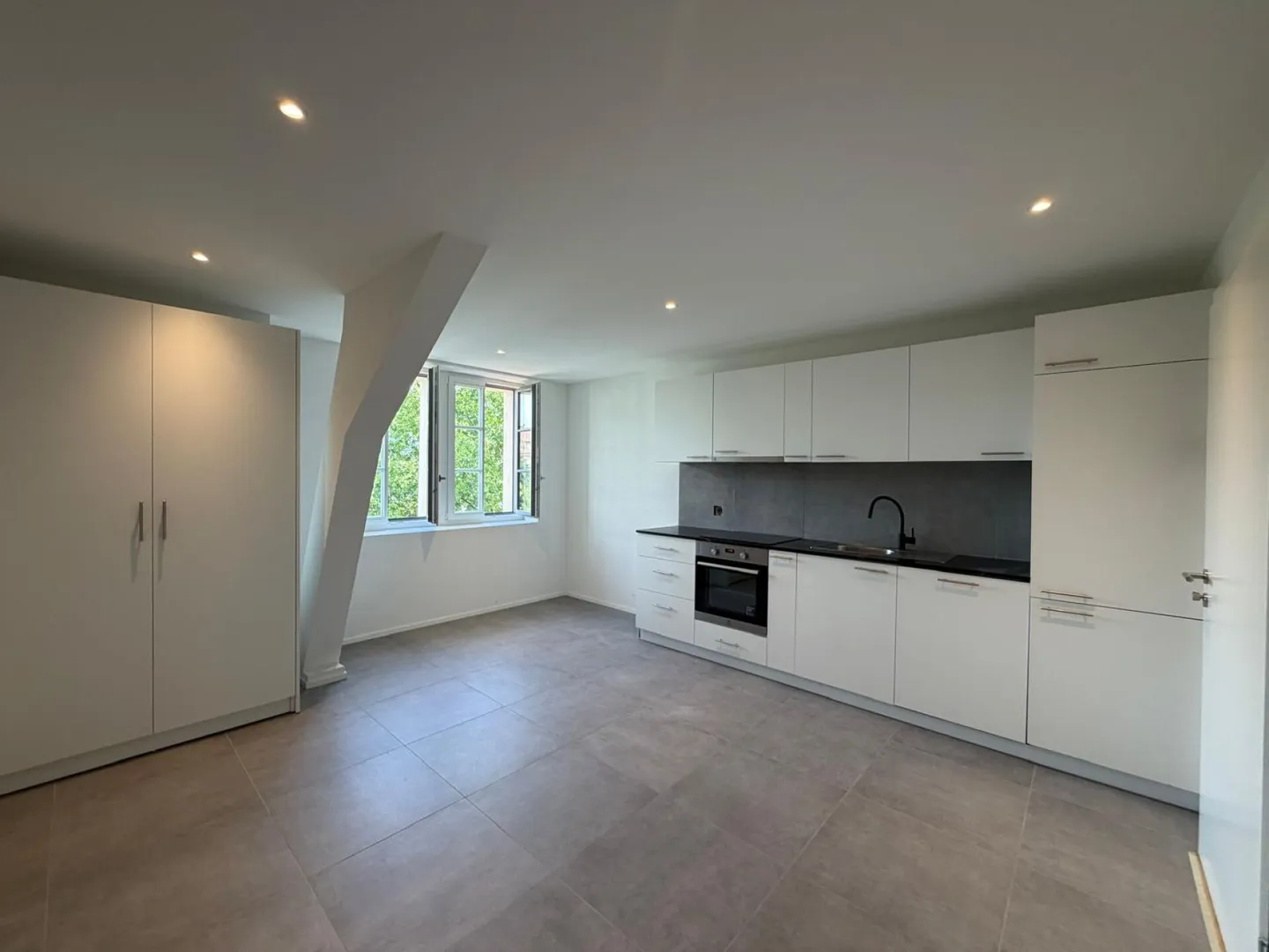 St-Imier, 2.5 rooms on the 3rd floor NEW with elevator - Photo 2 of 6