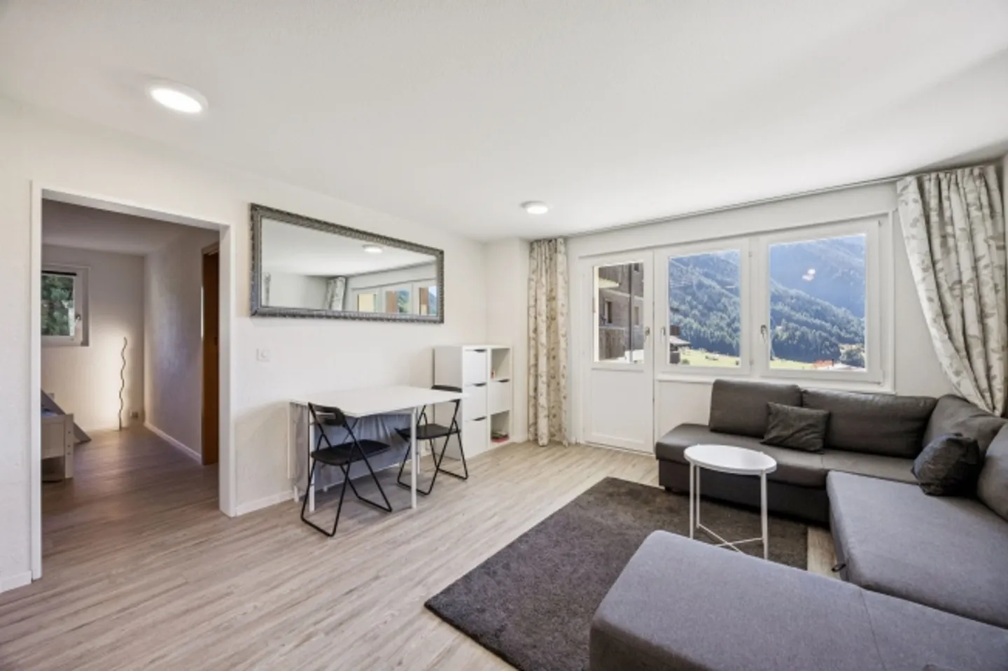 «Charmante 2.5-Zimmer-Wohnung im sonnigen Ritzingen/Goms» - Foto 6 von 13