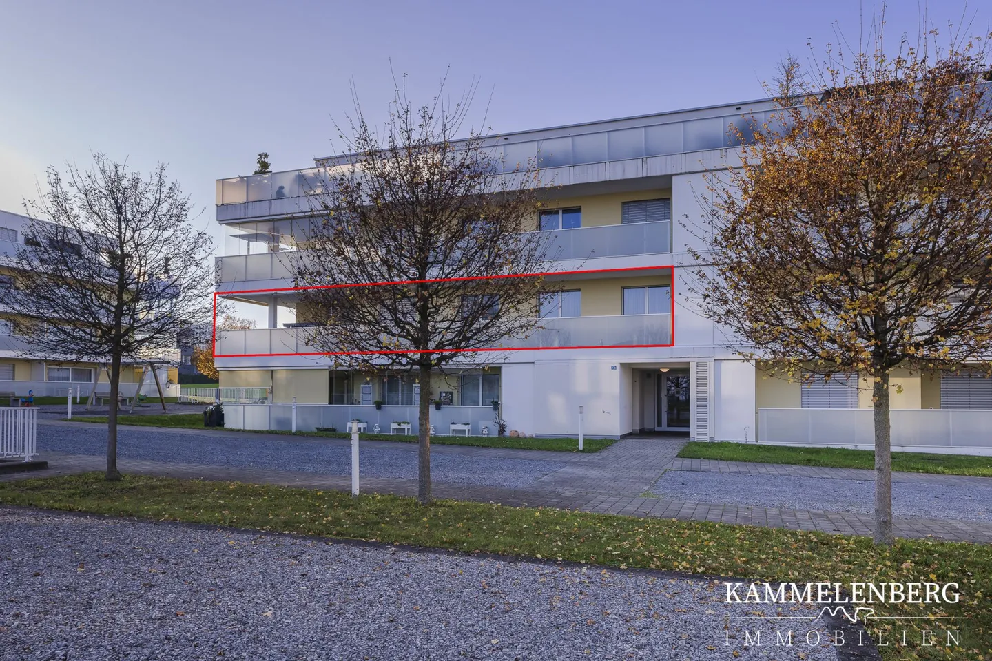 Appartamento ben tenuto di 5,5 stanze con molto spazio - Foto 1 di 28