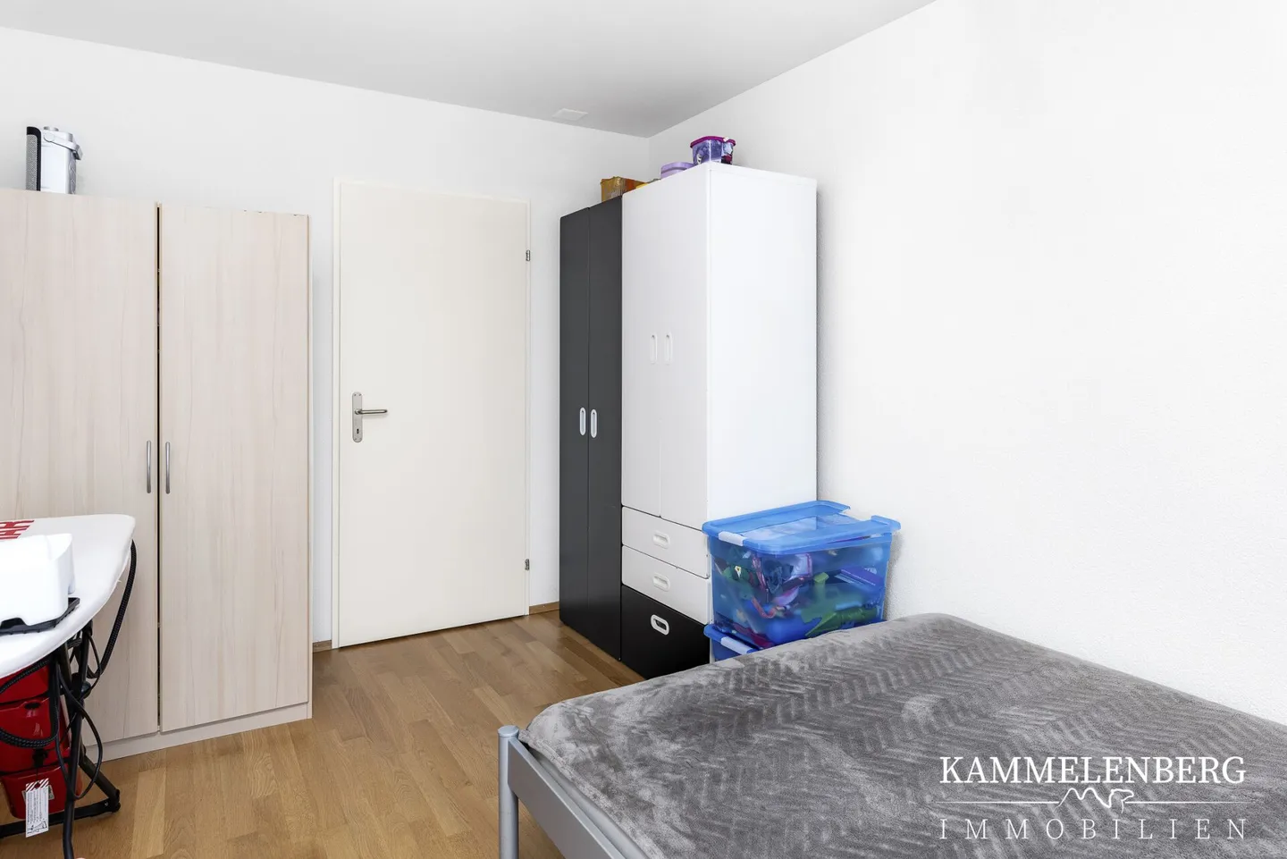 Appartamento ben tenuto di 5,5 stanze con molto spazio - Foto 15 di 28