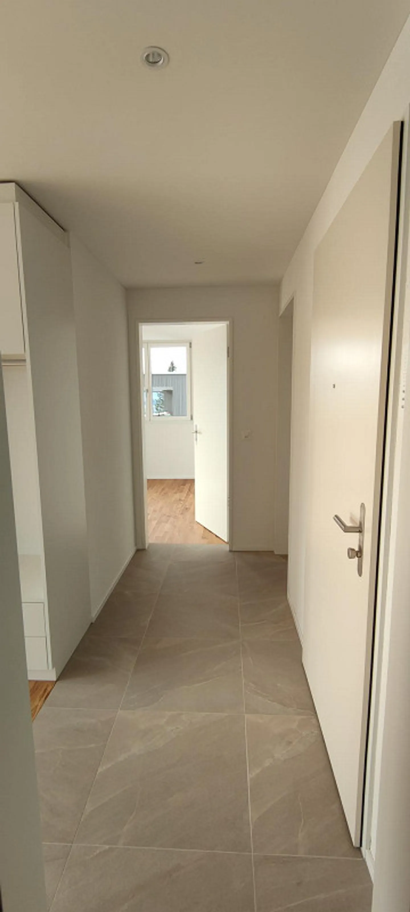 Appartamento mansardato soleggiato di 3.5 locali - Foto 8 di 12