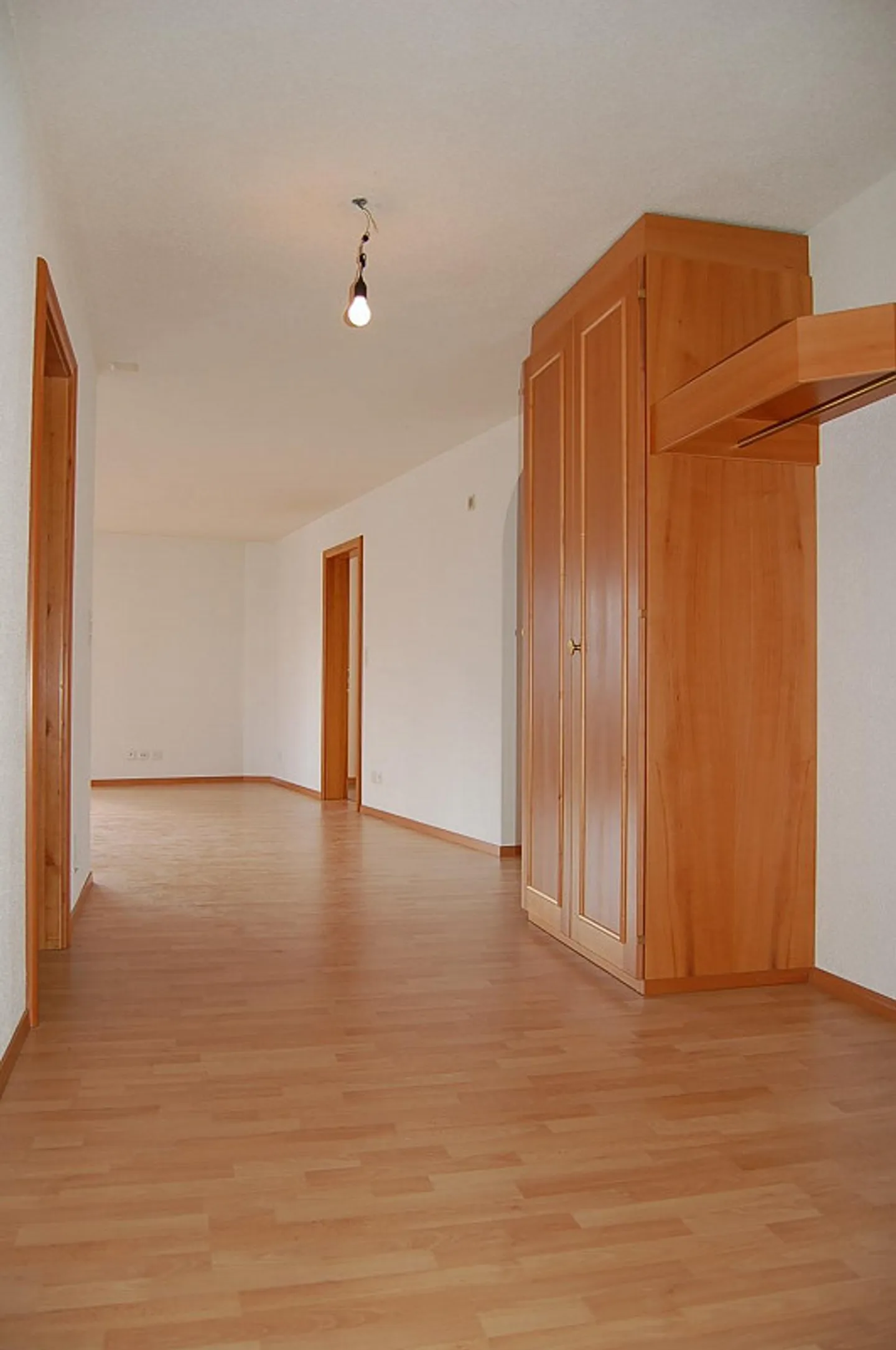 Spacious apartment with 2 balconies - Photo 13 of 16