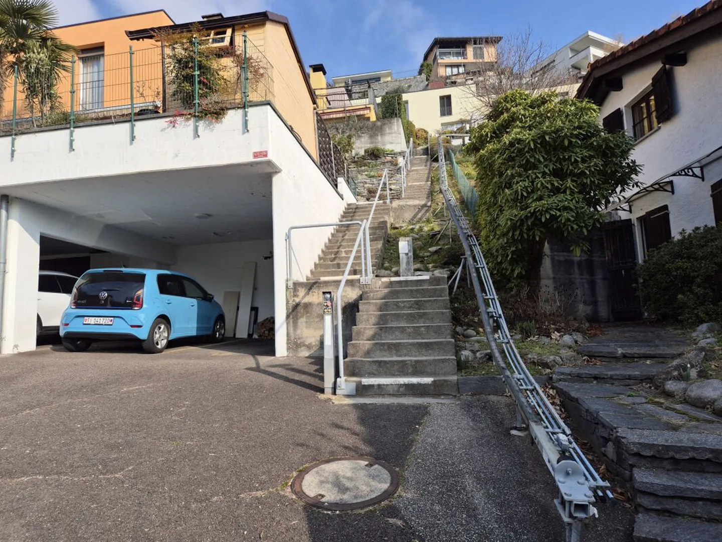 Casa unifamiliare di 4.5 locali con  1 posteggio coperto | 4,5-Zimmer-Einfamilienhaus mit  1 überdachter Parkplatz - Foto 10 di 13