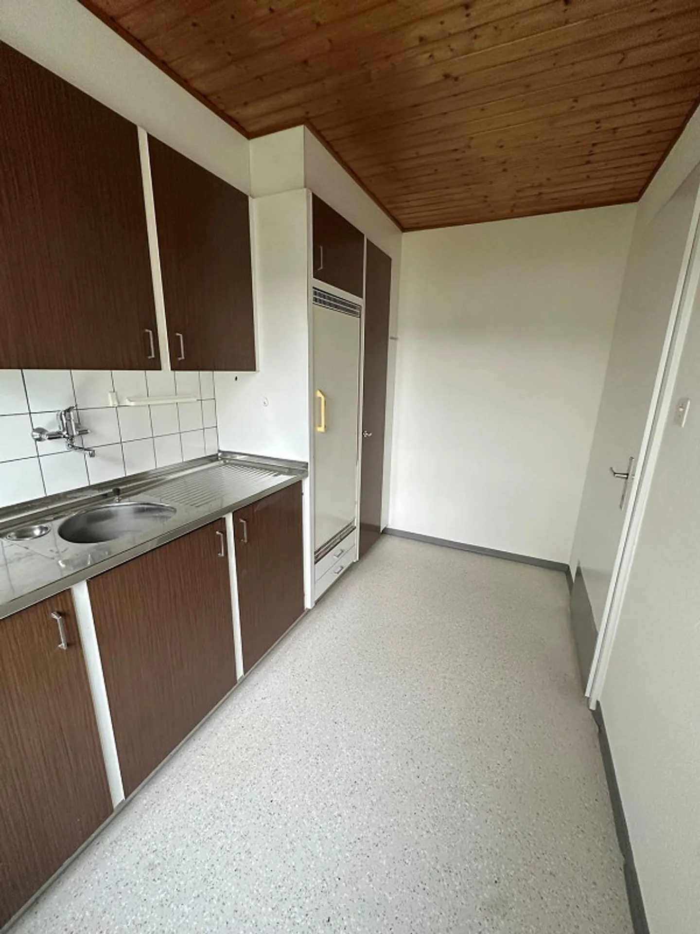 Appartamento affascinante di 3,5 stanze al 2° piano vicino alla stazione di Bonstetten - Foto 10 di 10