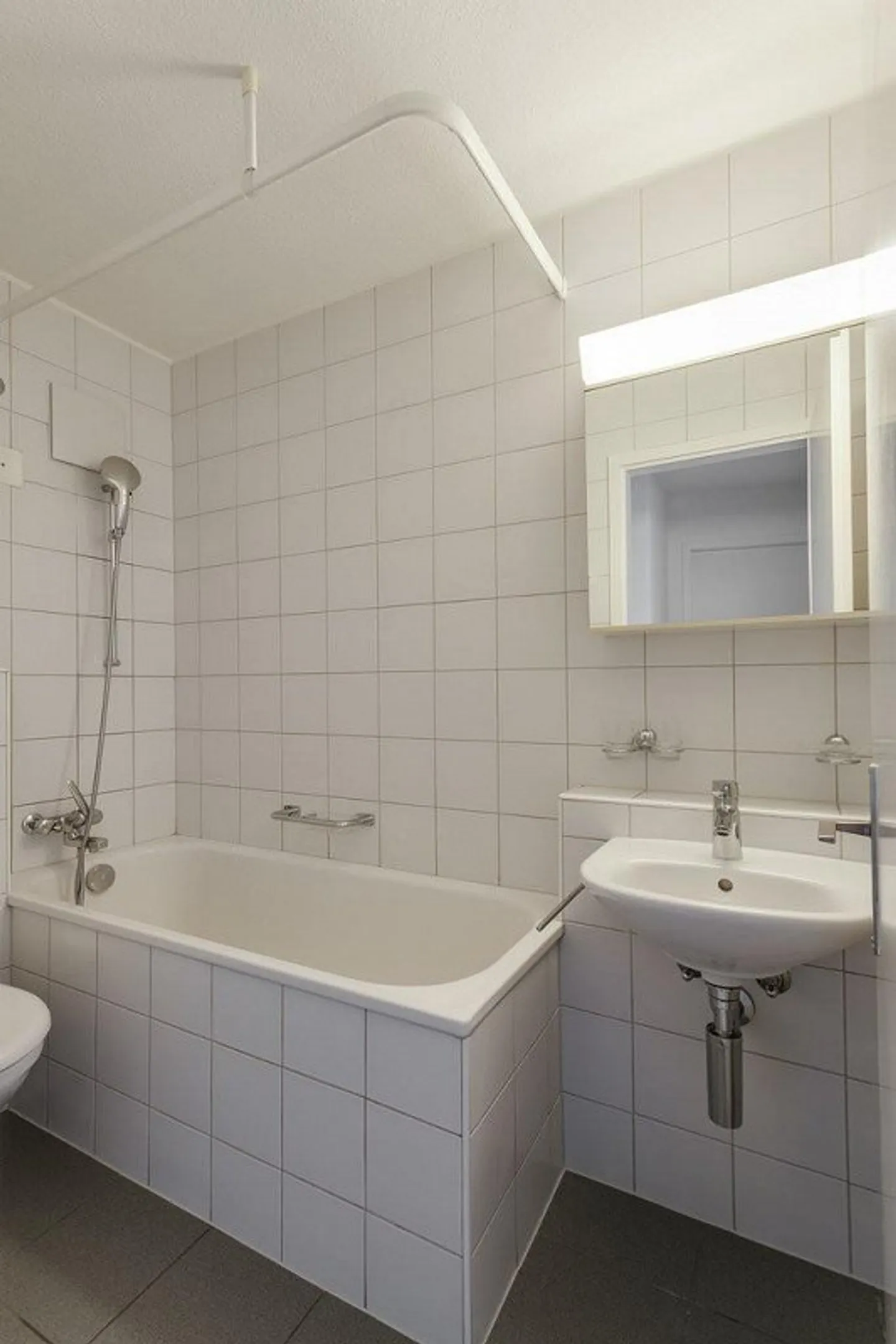 Apartment for rent - Photo 5 of 5