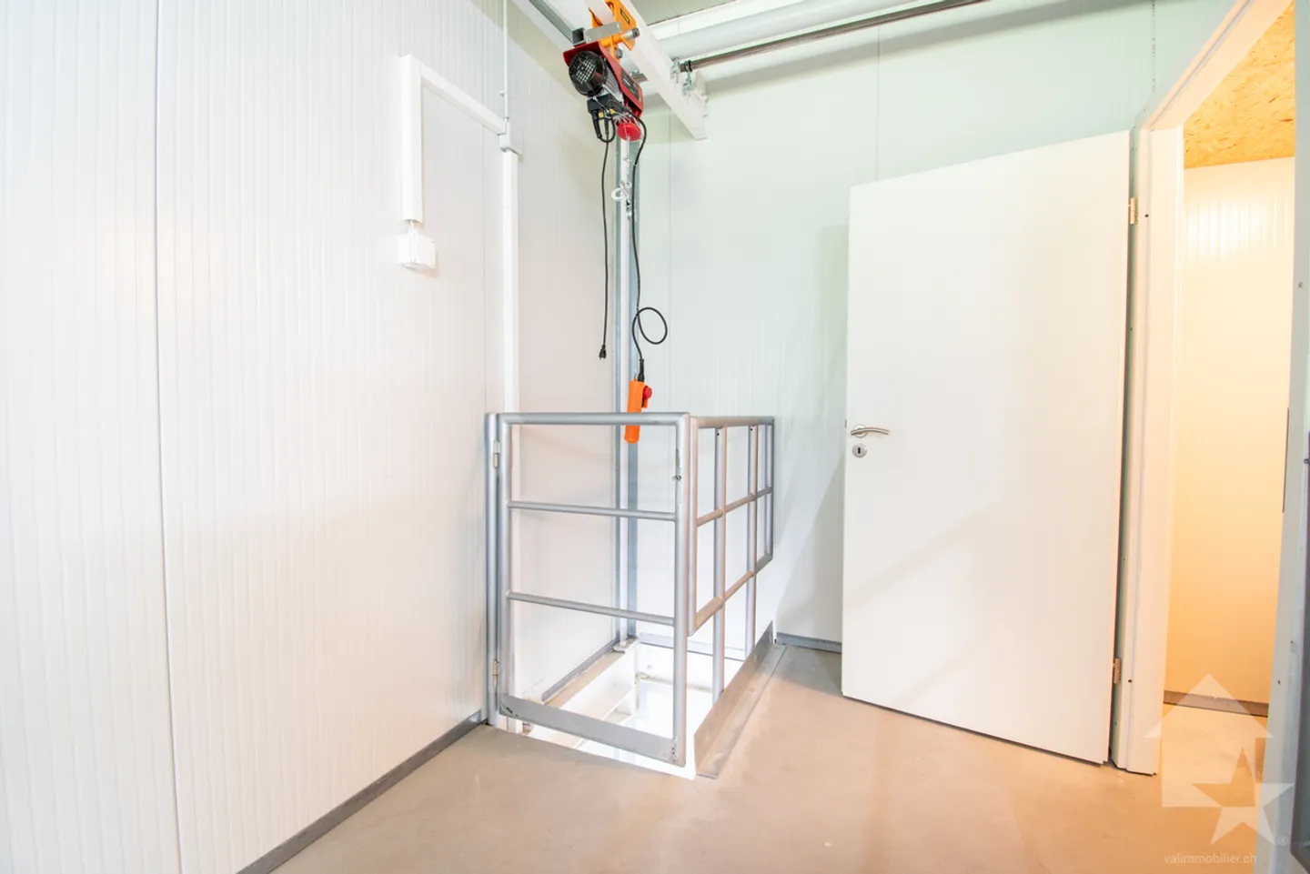 Roche, Satz von 4 Boxen und 9 Parkplätzen - Foto 4 von 6