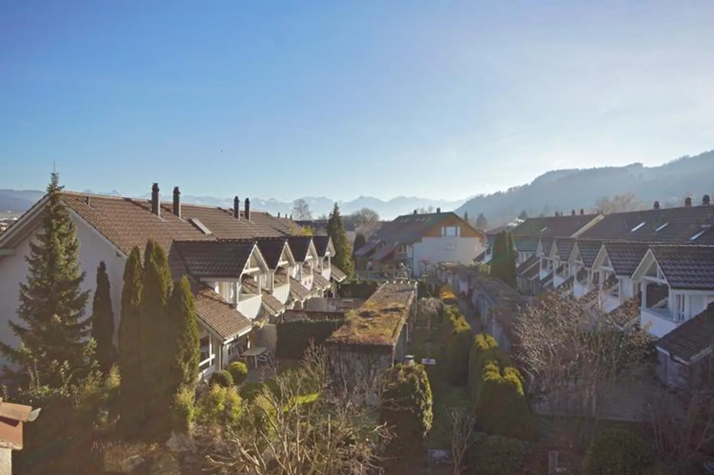 Casa indipendente con bel giardino, Münsingen - Foto 7 di 30