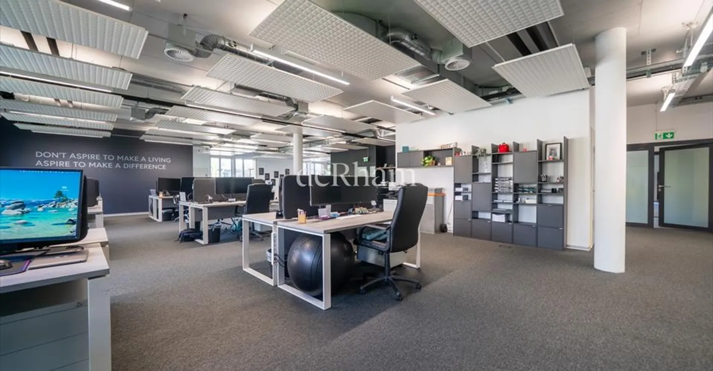 Office space for rent - Photo 3 of 13