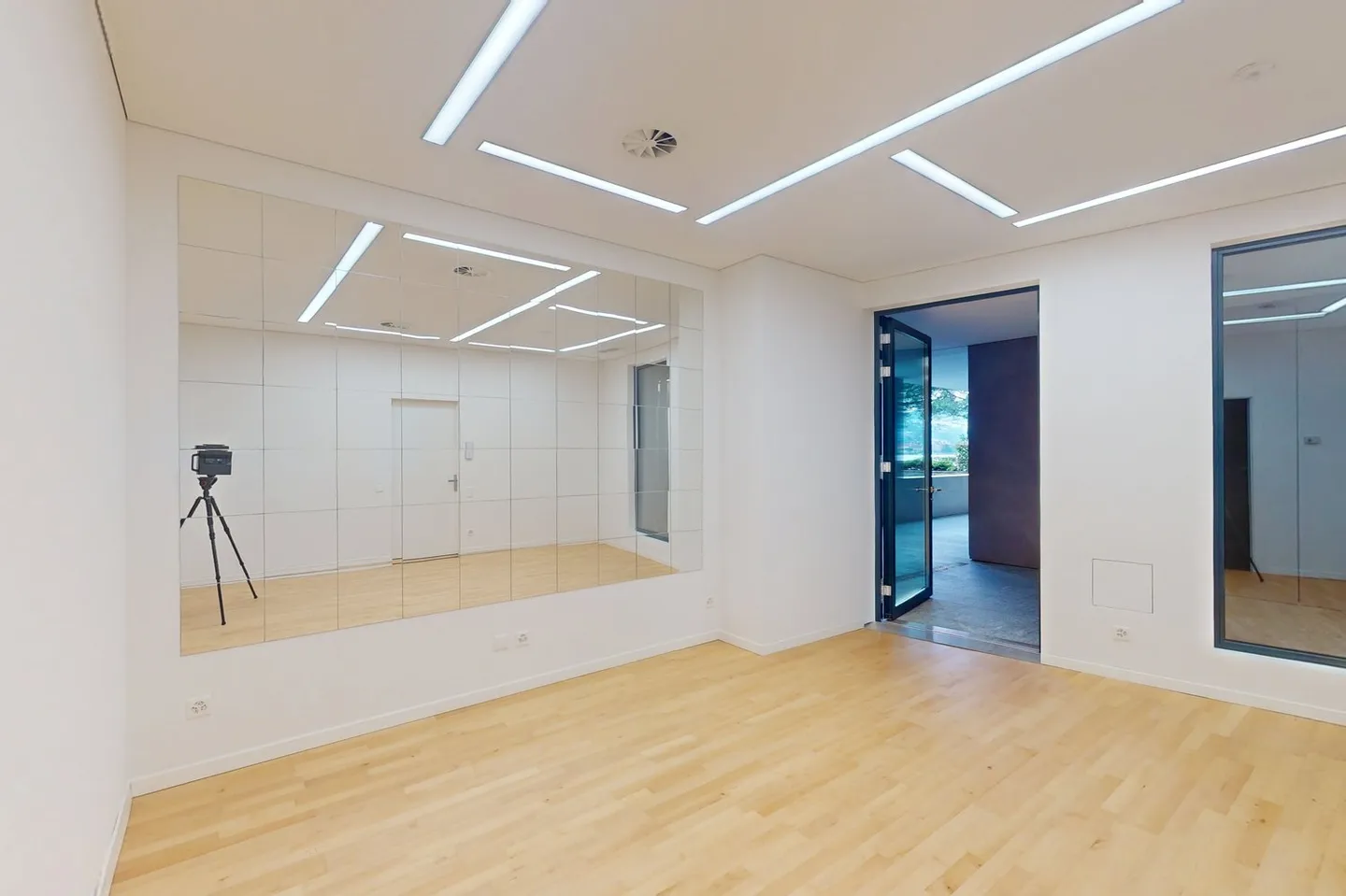 Bureau à louer - Photo 3 sur 8