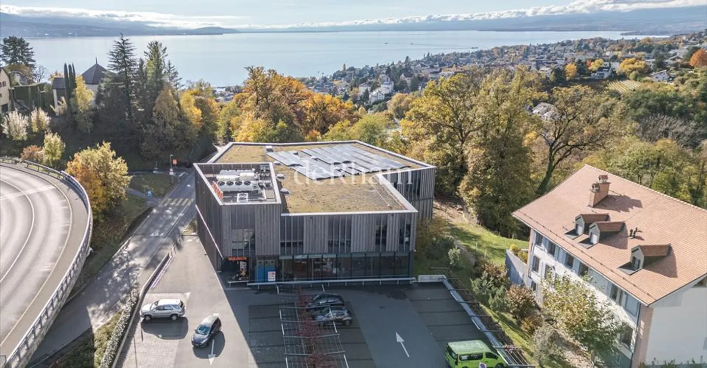 Office space for rent - Photo 1 of 13