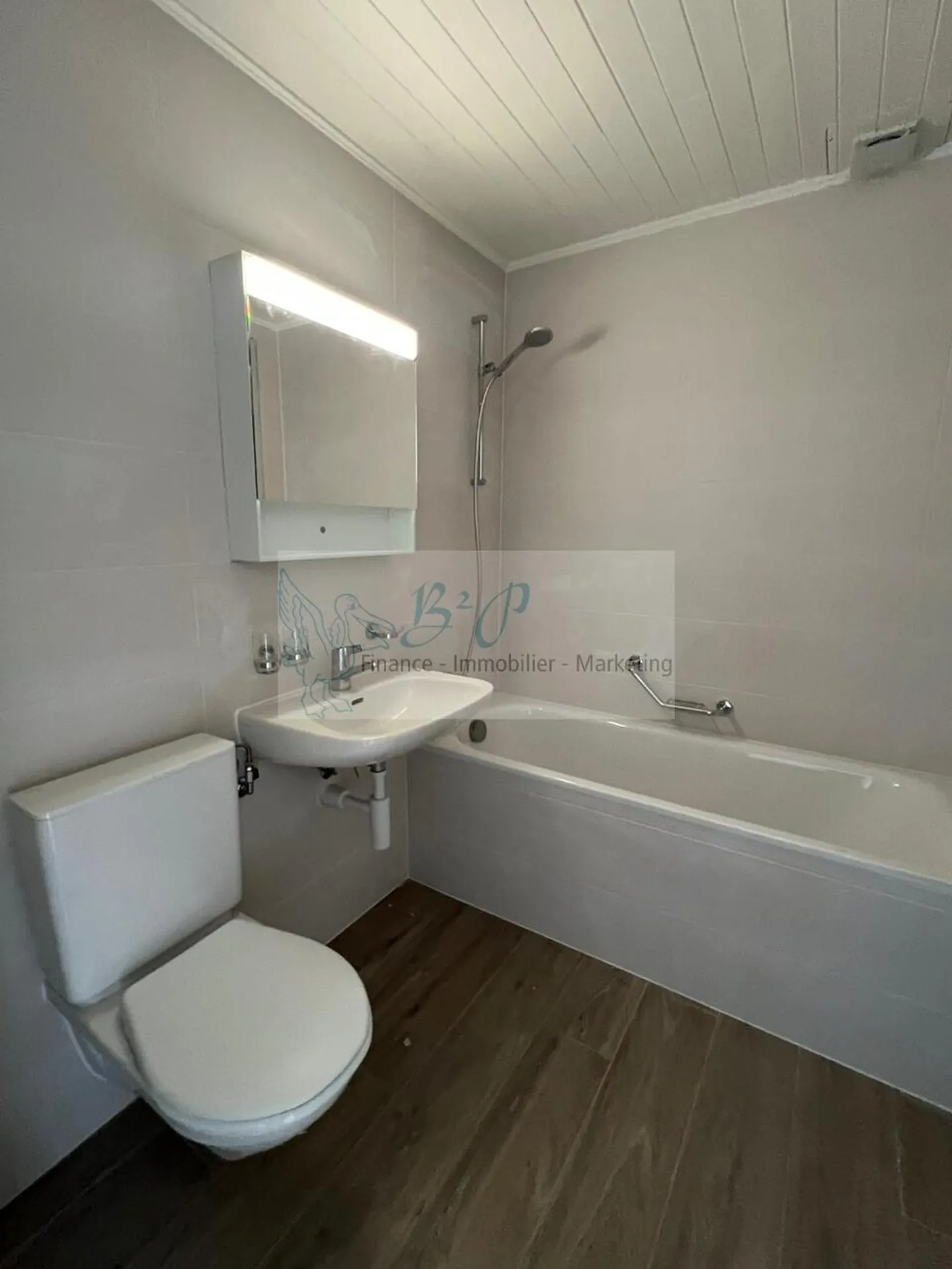 Renovierte 3-Zimmer-Wohnung mit großem Garten - Foto 10 von 11