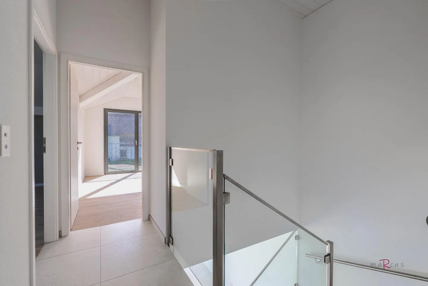 Terraced house with 4 bedrooms, magnificent view of the fields and the Alps - Photo 7 of 20