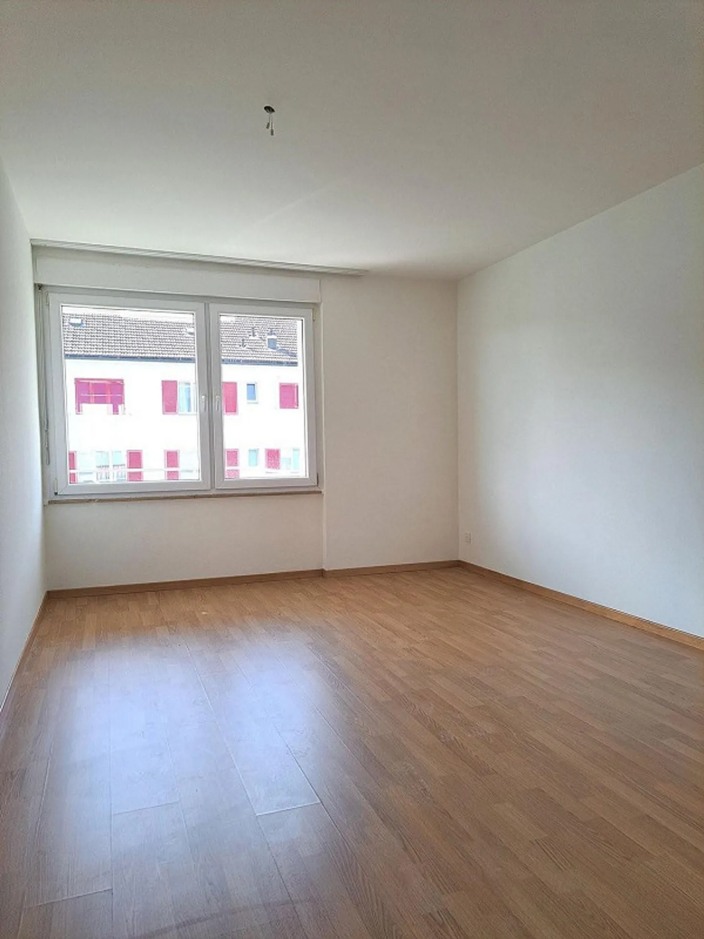 Central 3-room apartment for rent - Photo 4 of 8