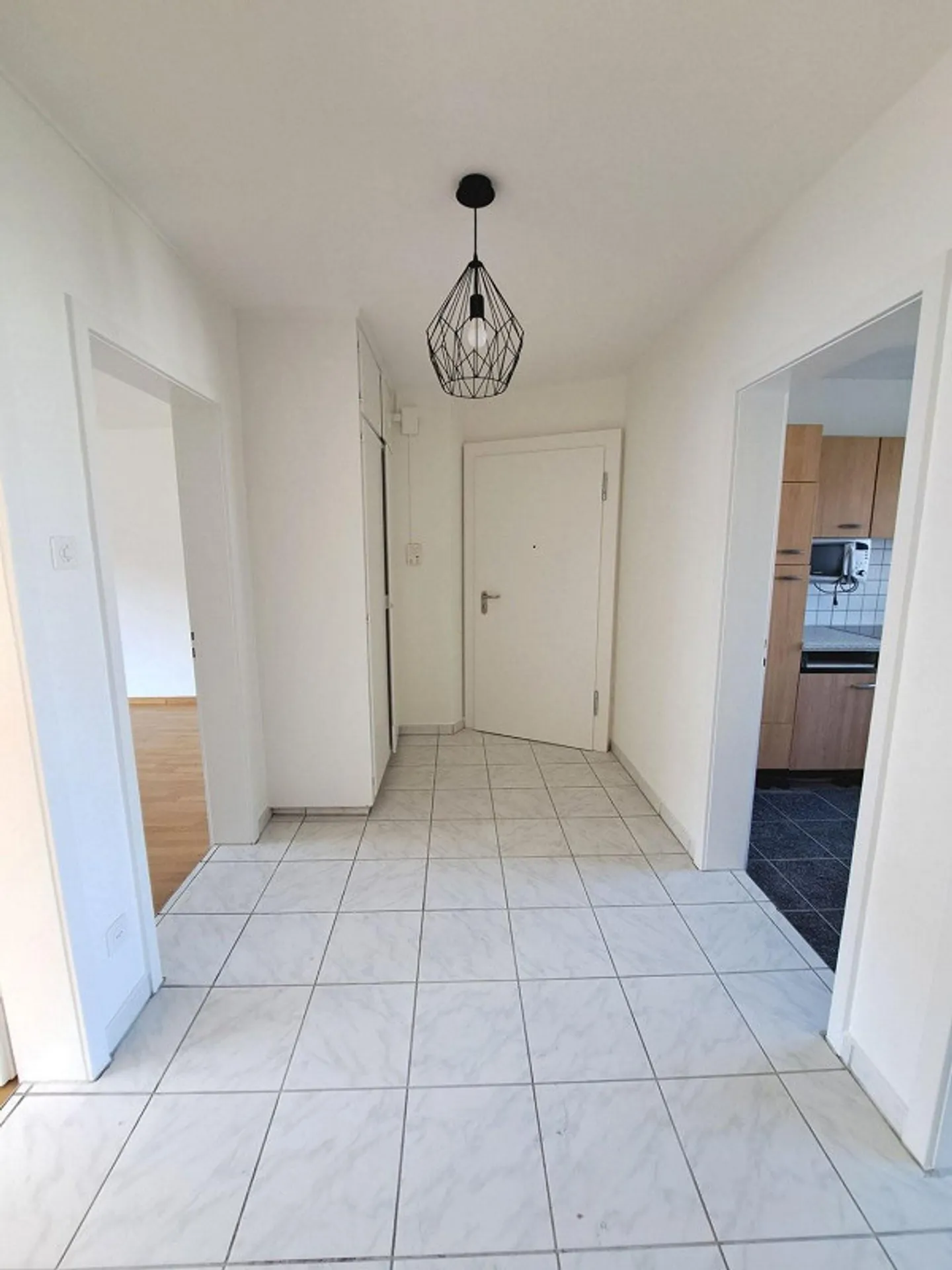 Central 3-room apartment for rent - Photo 6 of 8