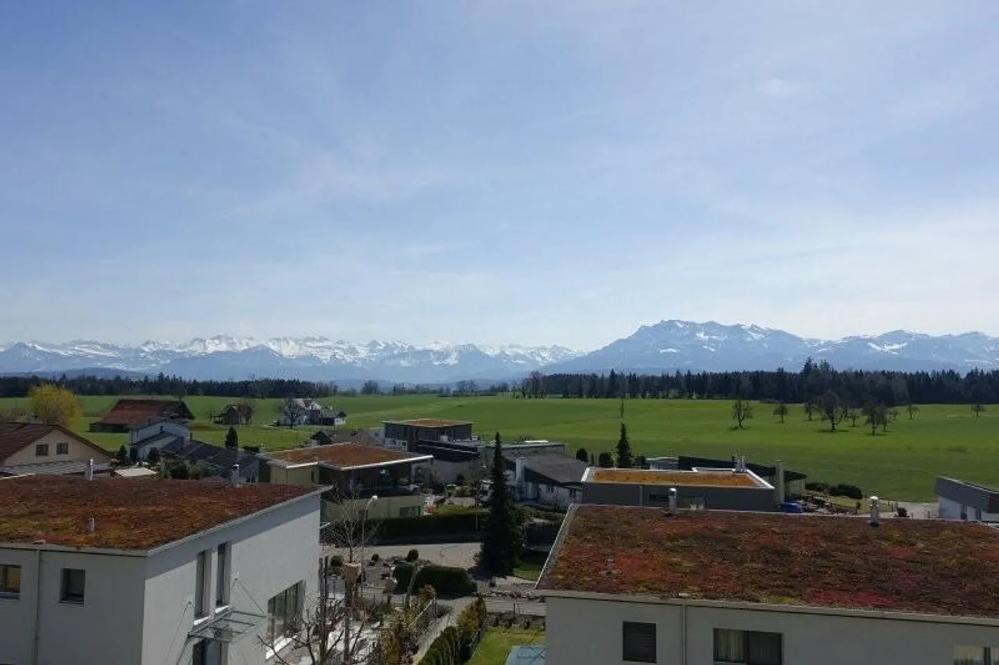 Penthouse avec vue dégagée sur les montagnes - Photo 1 sur 7