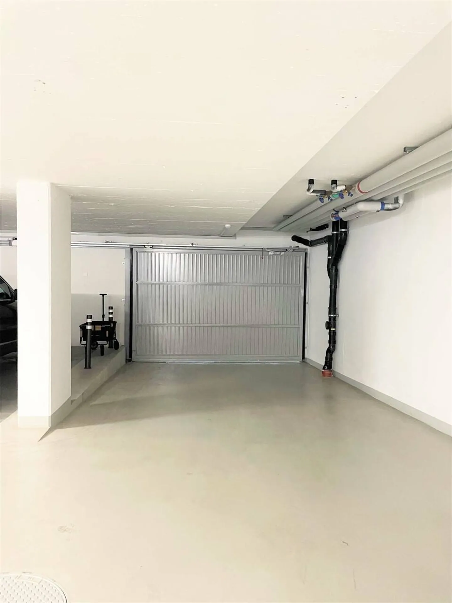 Beautiful multi-purpose space in a high-end residence in St-Sulpice - Photo 6 of 7