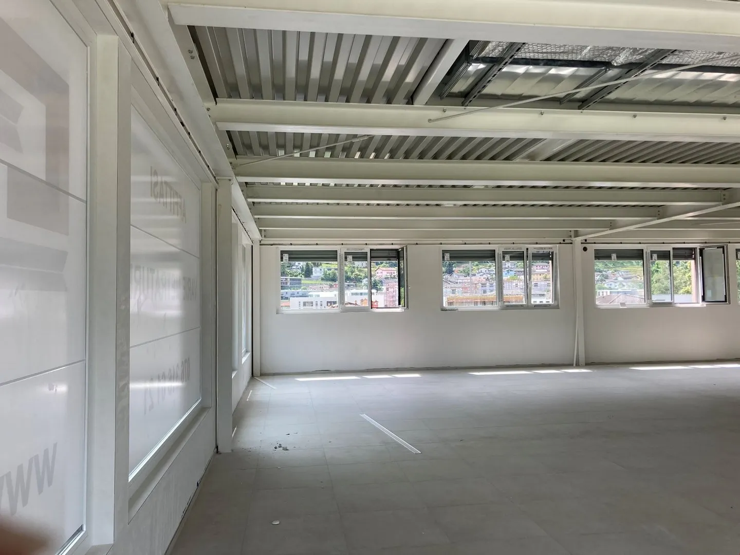 Neue Büros und Geschäftsräume im zweiten Stock - Hervorragende Sichtbarkeit - Foto 5 von 15