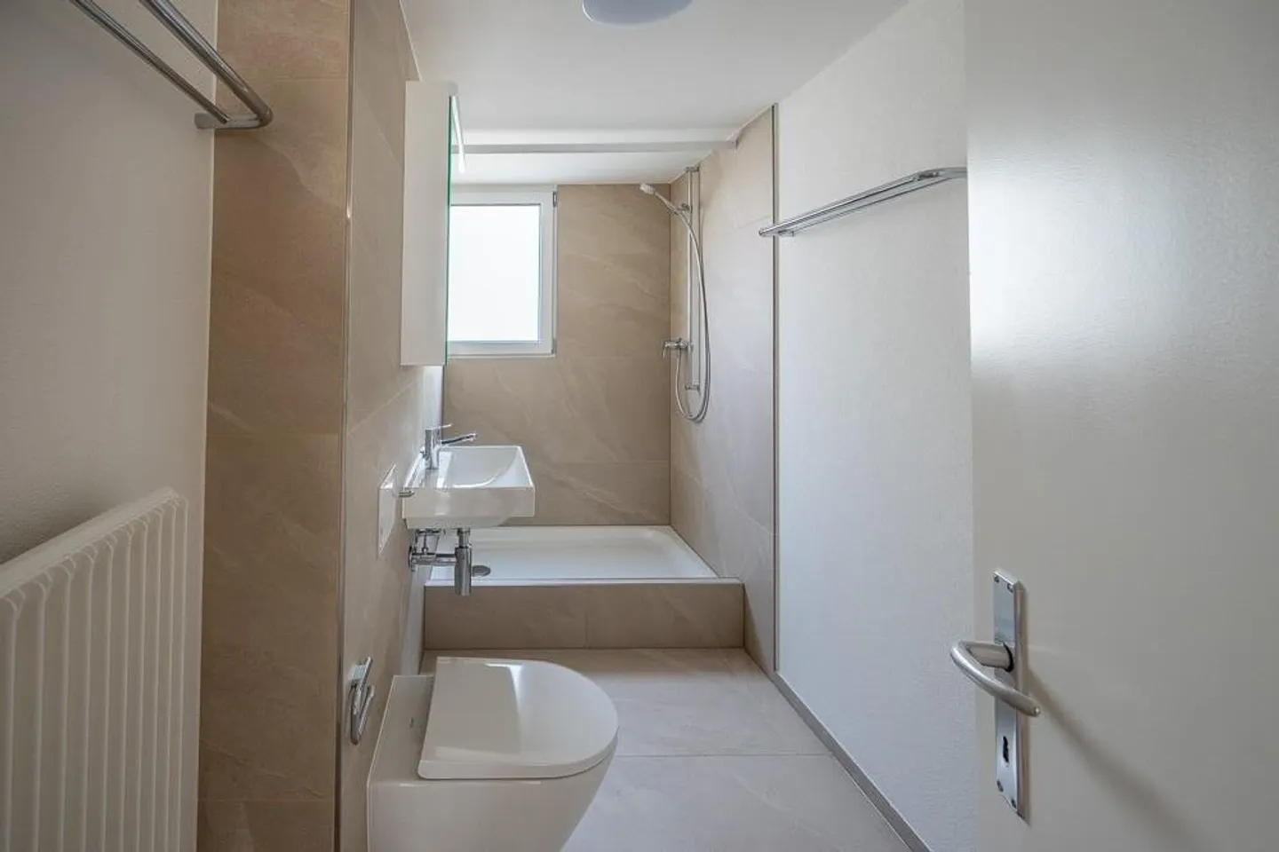 Appartement rénové de 3,5 pièces au 3ème étage - Photo 8 sur 9