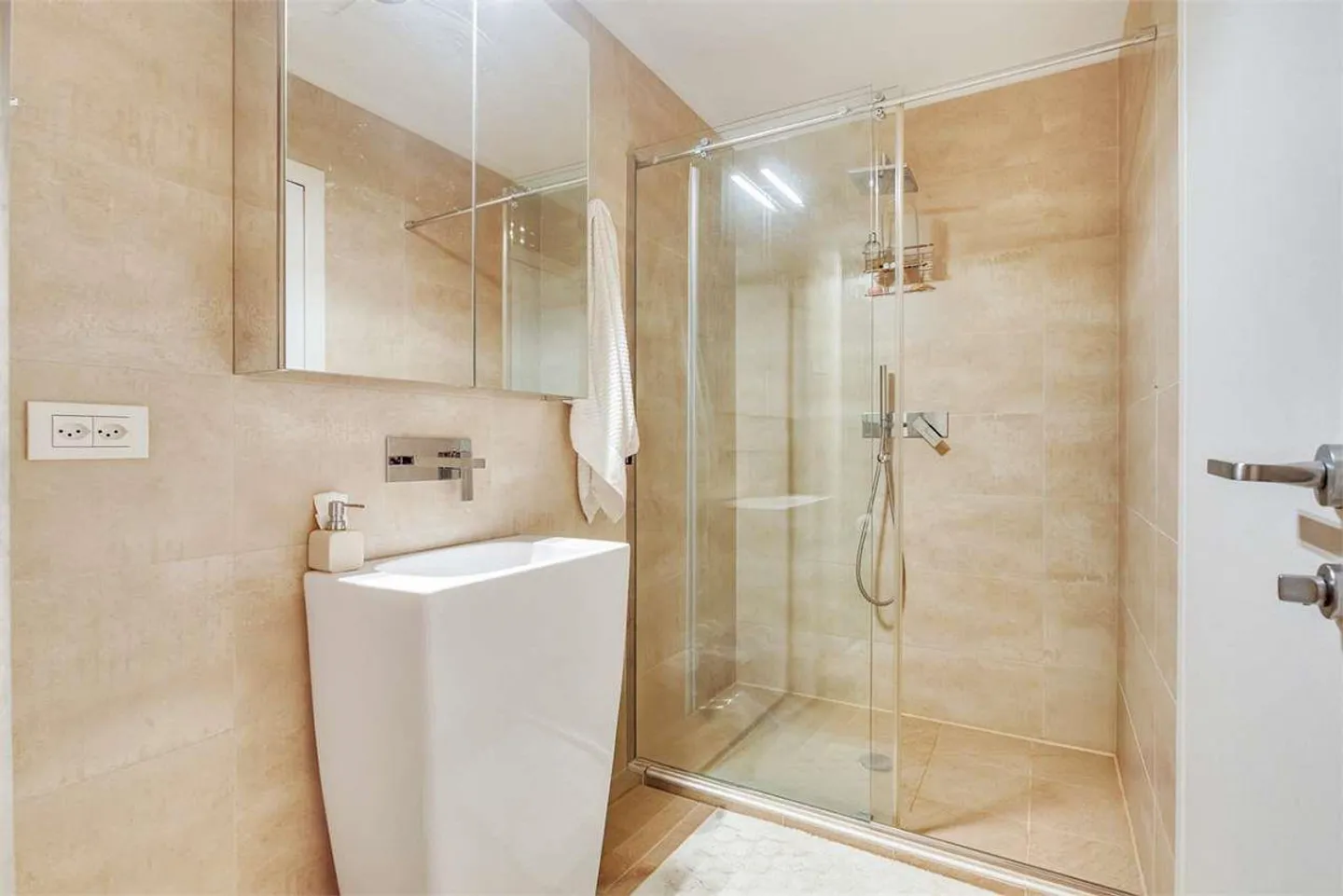 Appartamento luminoso e prestigioso di 6,5 stanze a Montagnola - Collina D'Or - Foto 11 di 13