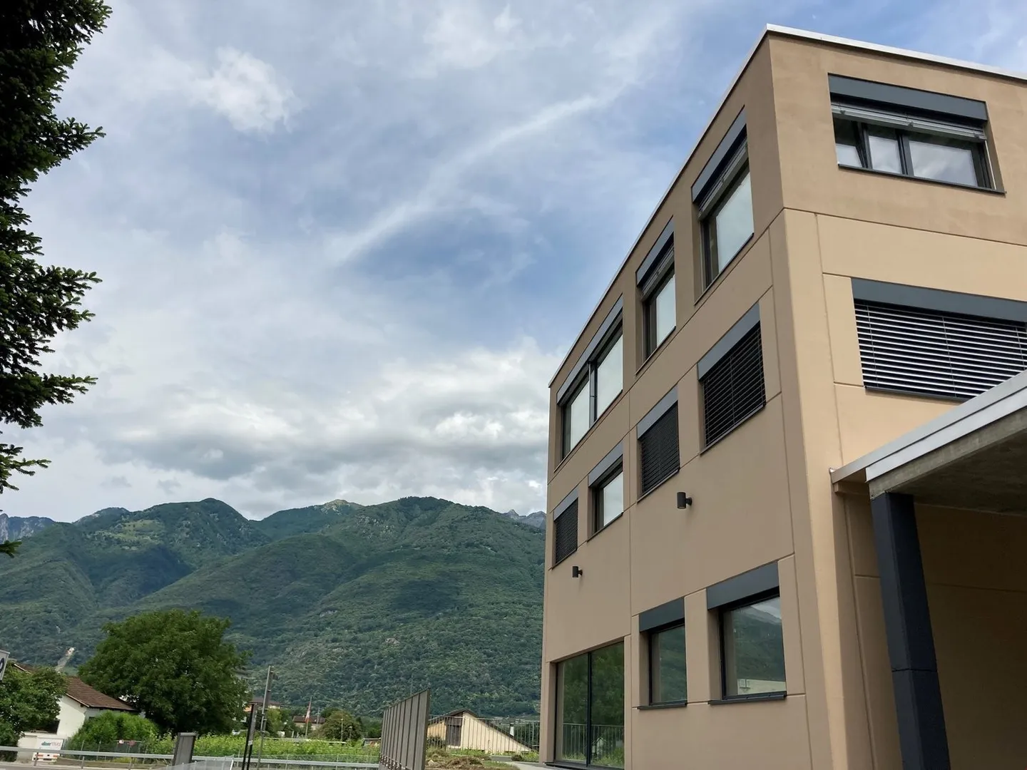 Neue Büros und Geschäftsräume im zweiten Stock - Hervorragende Sichtbarkeit - Foto 9 von 15