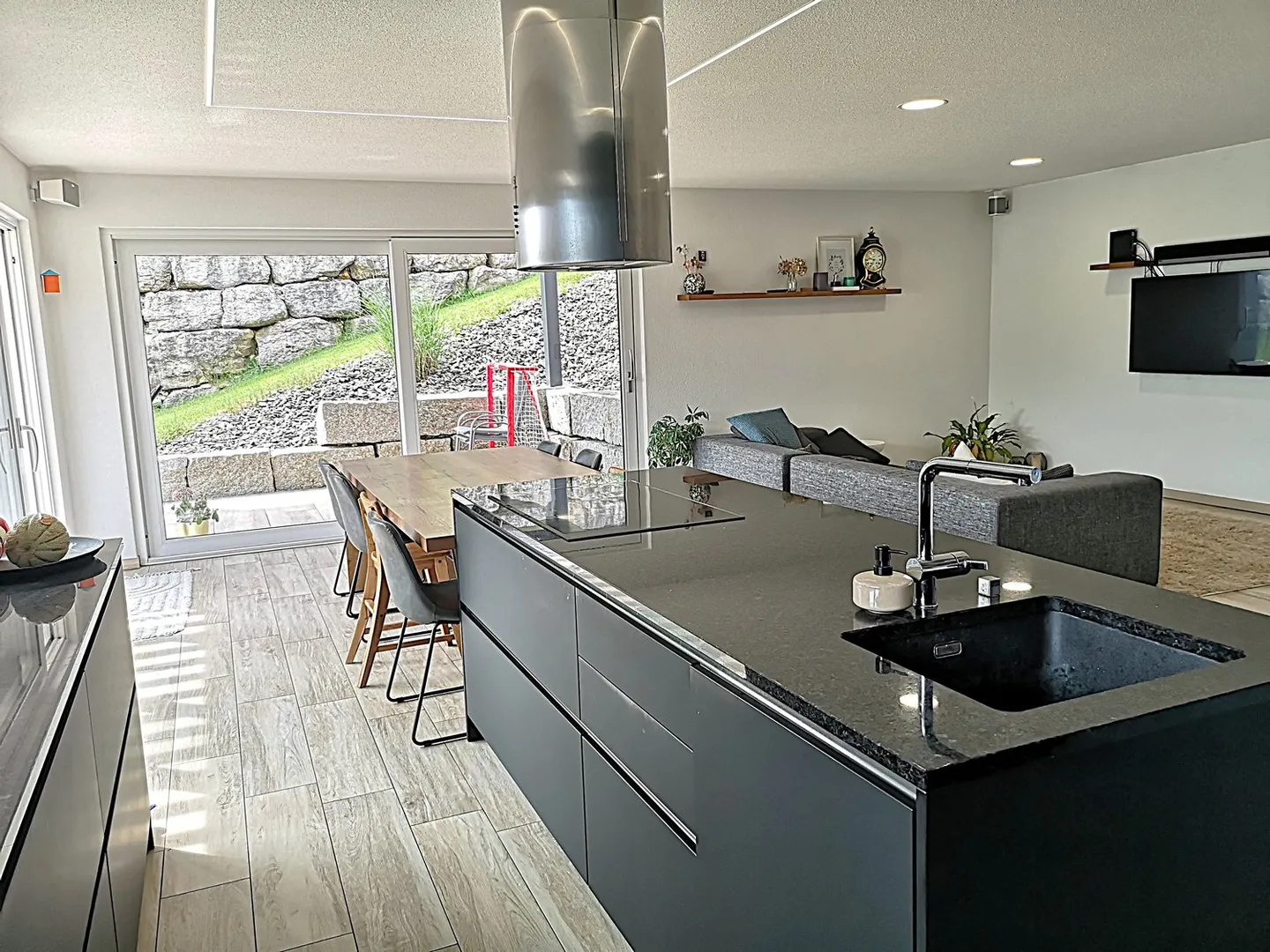 Belle villa moderne de 2017 avec pergola, jardin, garage, en bordure d'une zone verte - Photo 19 sur 35