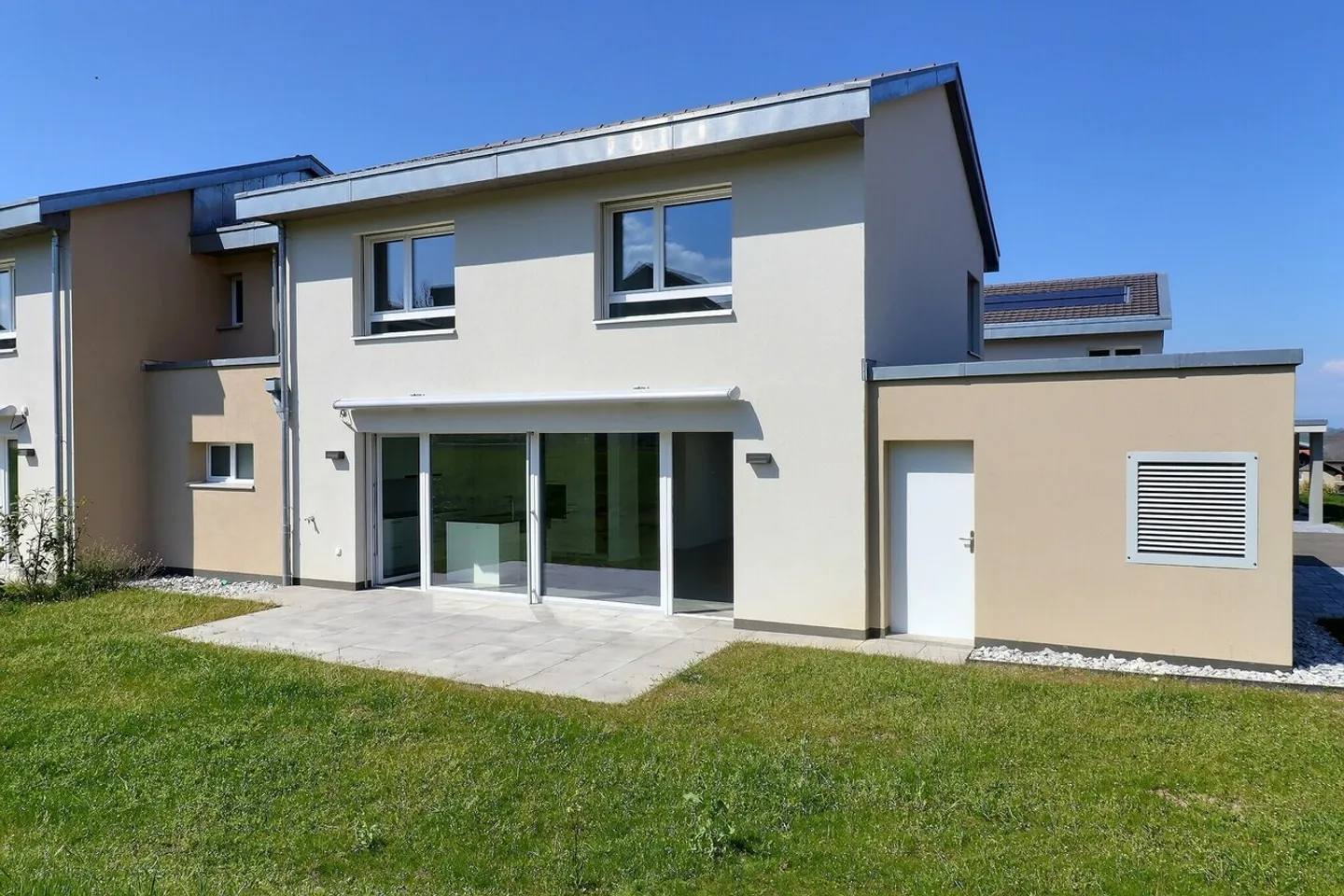 Casa a schiera in vendita - Foto 1 di 10