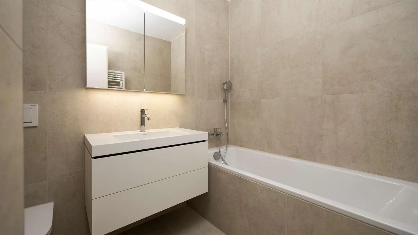 High-Quality Old Building Apartment in District 6 - Photo 5 of 6