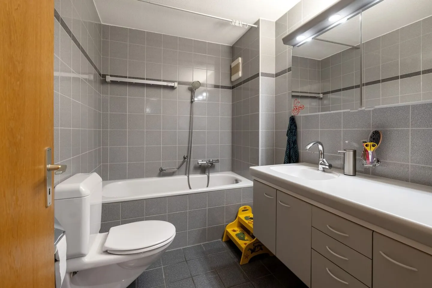 Vivere comodamente nel cuore di Münchenbuchsee - Foto 4 di 6