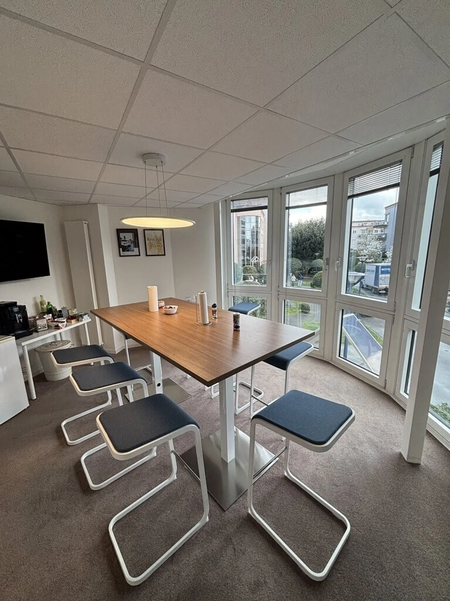 Da afferrare! Grande superficie commerciale a Nyon - Foto 9 di 12