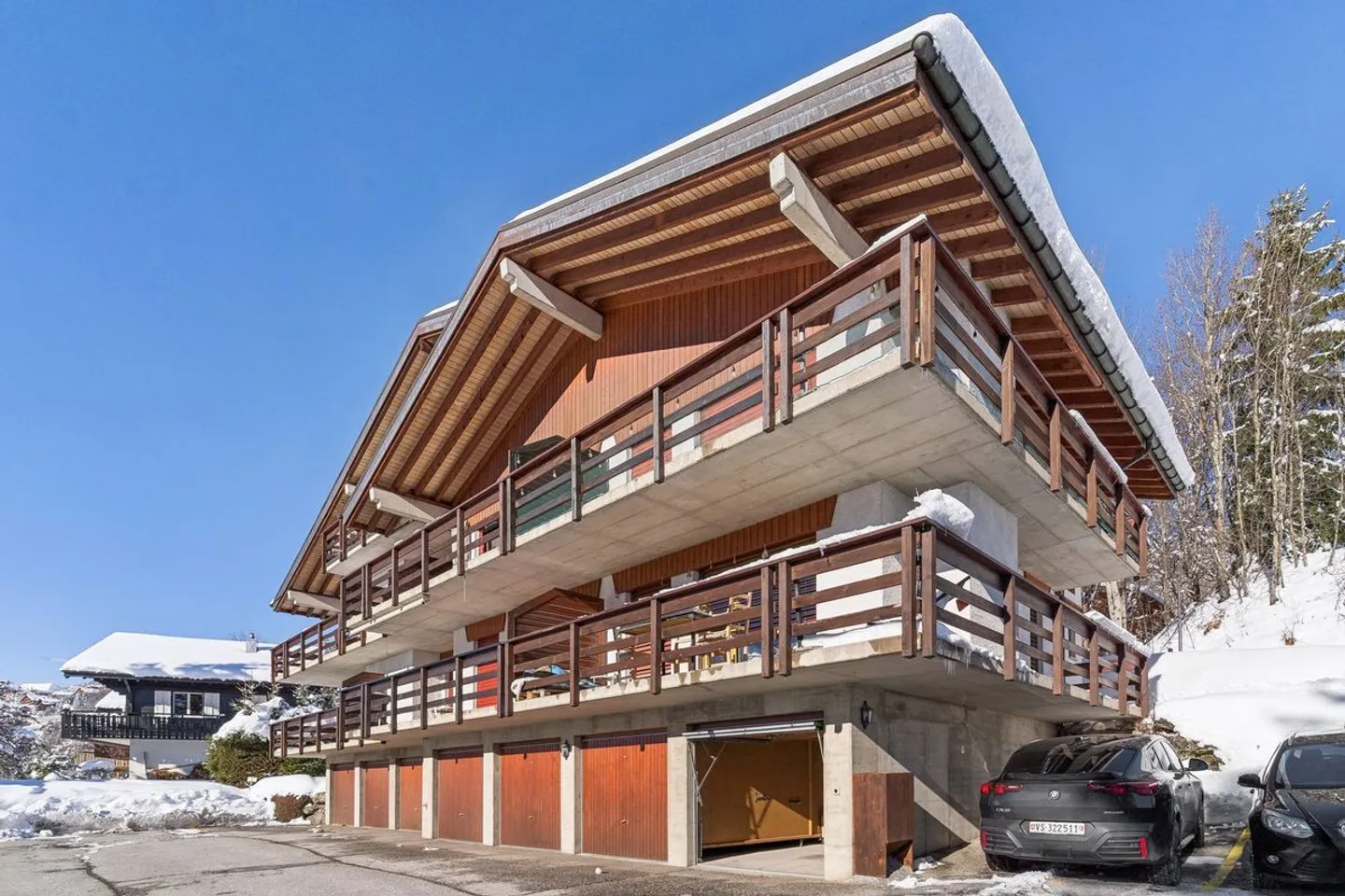 Appartement meublé lumineux avec vue panoramique à Crans-Montana - Photo 1 sur 10