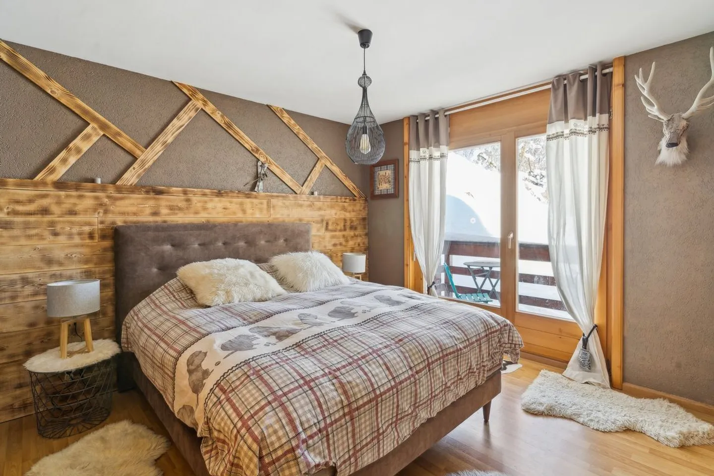 Appartement meublé lumineux avec vue panoramique à Crans-Montana - Photo 5 sur 10