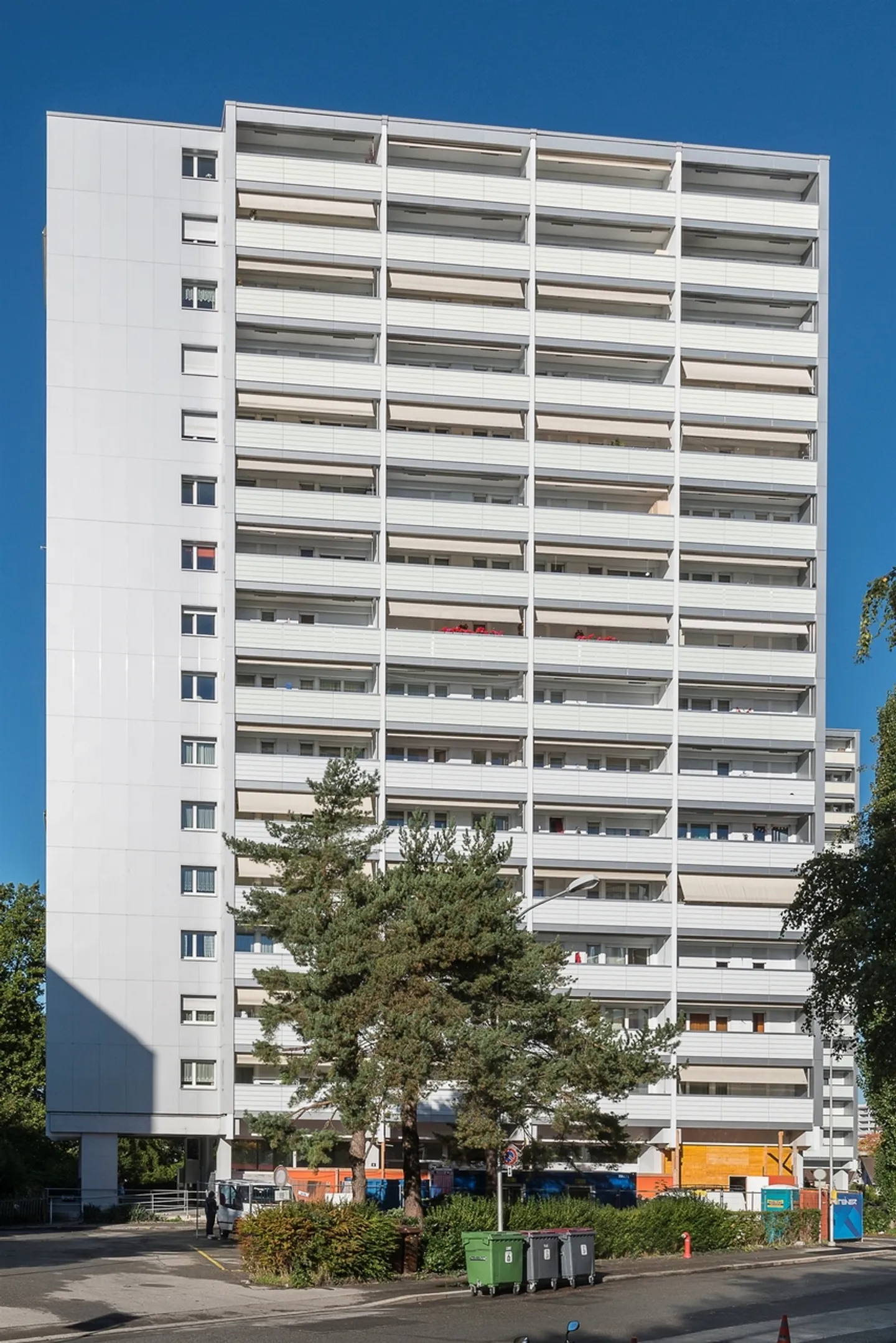 Apartment for rent - Photo 1 of 2