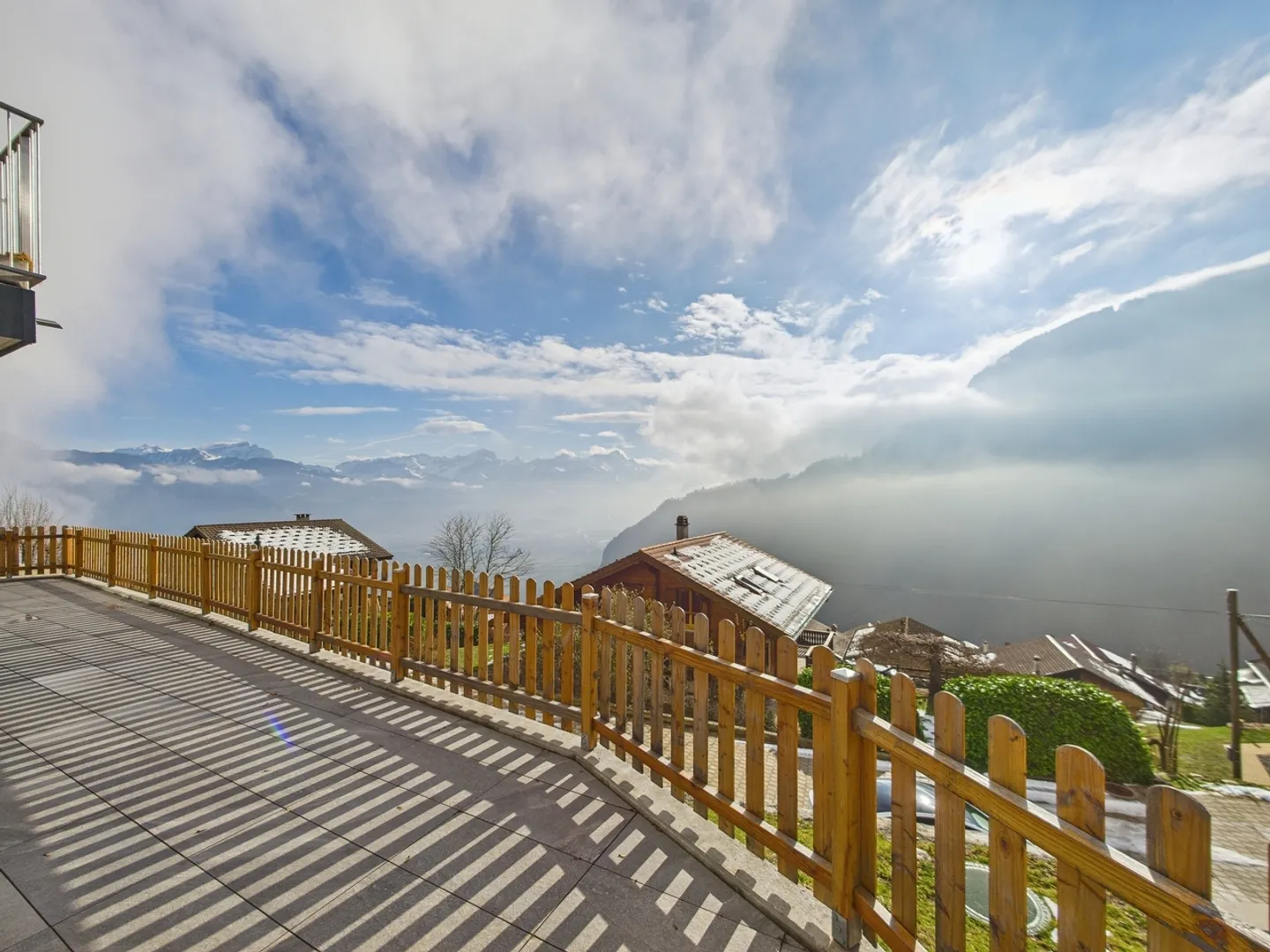 Spacious and bright 4.5-room apartment with a large terrace and stunning mountain views in Miex, VS. - Photo 11 of 13