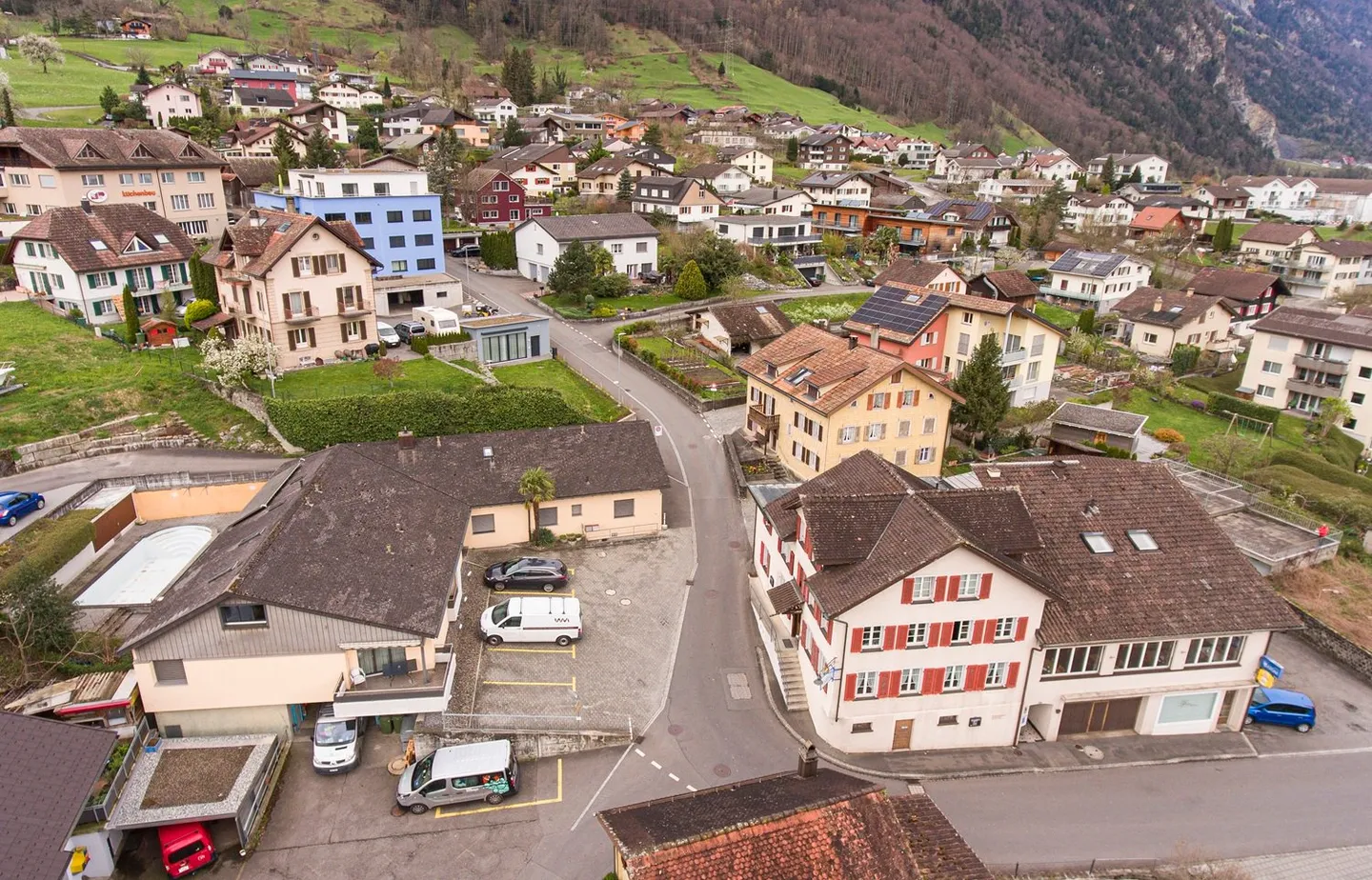 Hotel rinomato nel cantone di Uri in vendita: Hotel e Ristorante Krone Attinghausen! - Foto 2 di 12