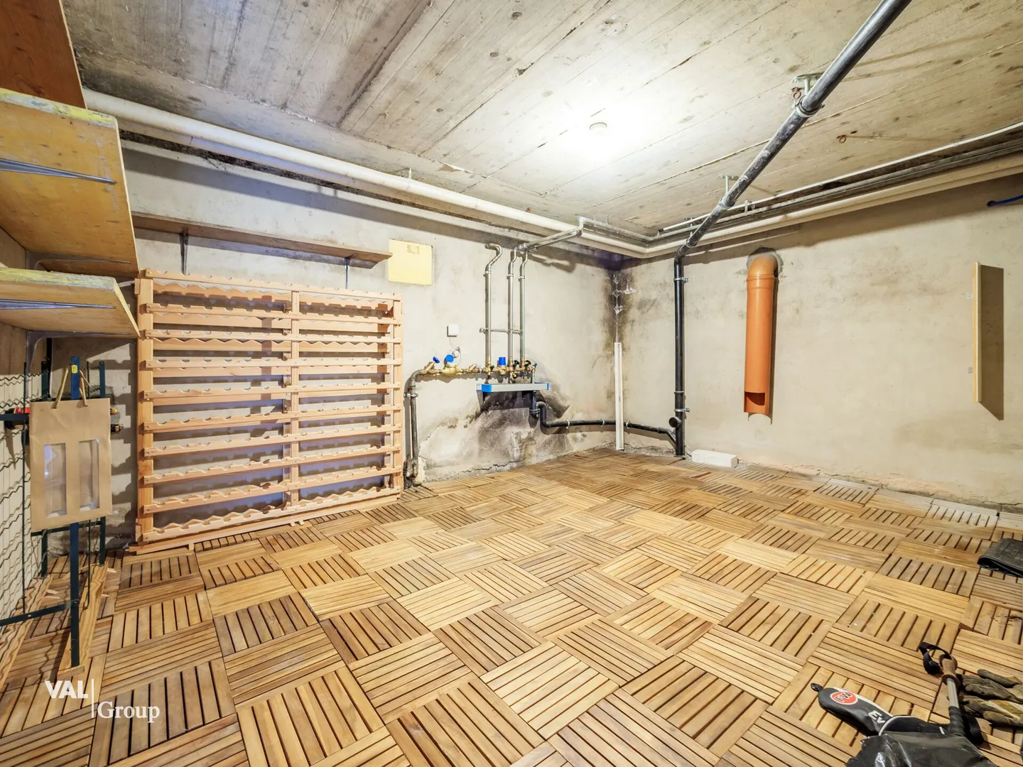 Villa Charmante Rénovée avec Vue Époustouflante - Vente en tant que Résidence Secondaire Possible - Photo 15 sur 17